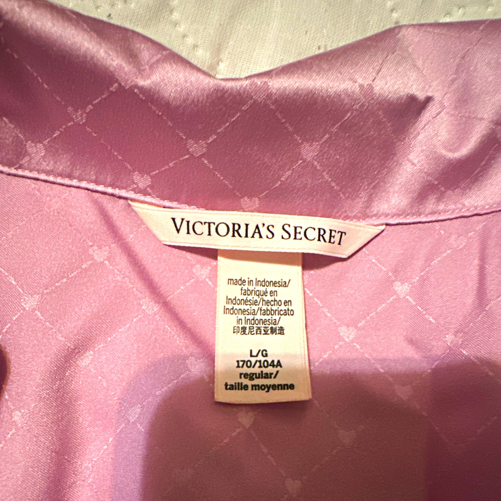 Victoria’s Secret Pink Satin Heart Pajama Set Collared Button Long Sleeve L/G
