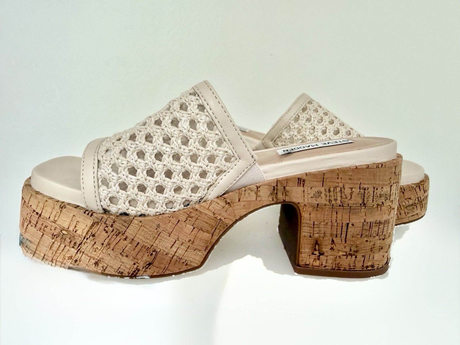 Steve Madden Beige/Tan Crochet Platform Mule Block Heel Open Toe Slip On 6.5