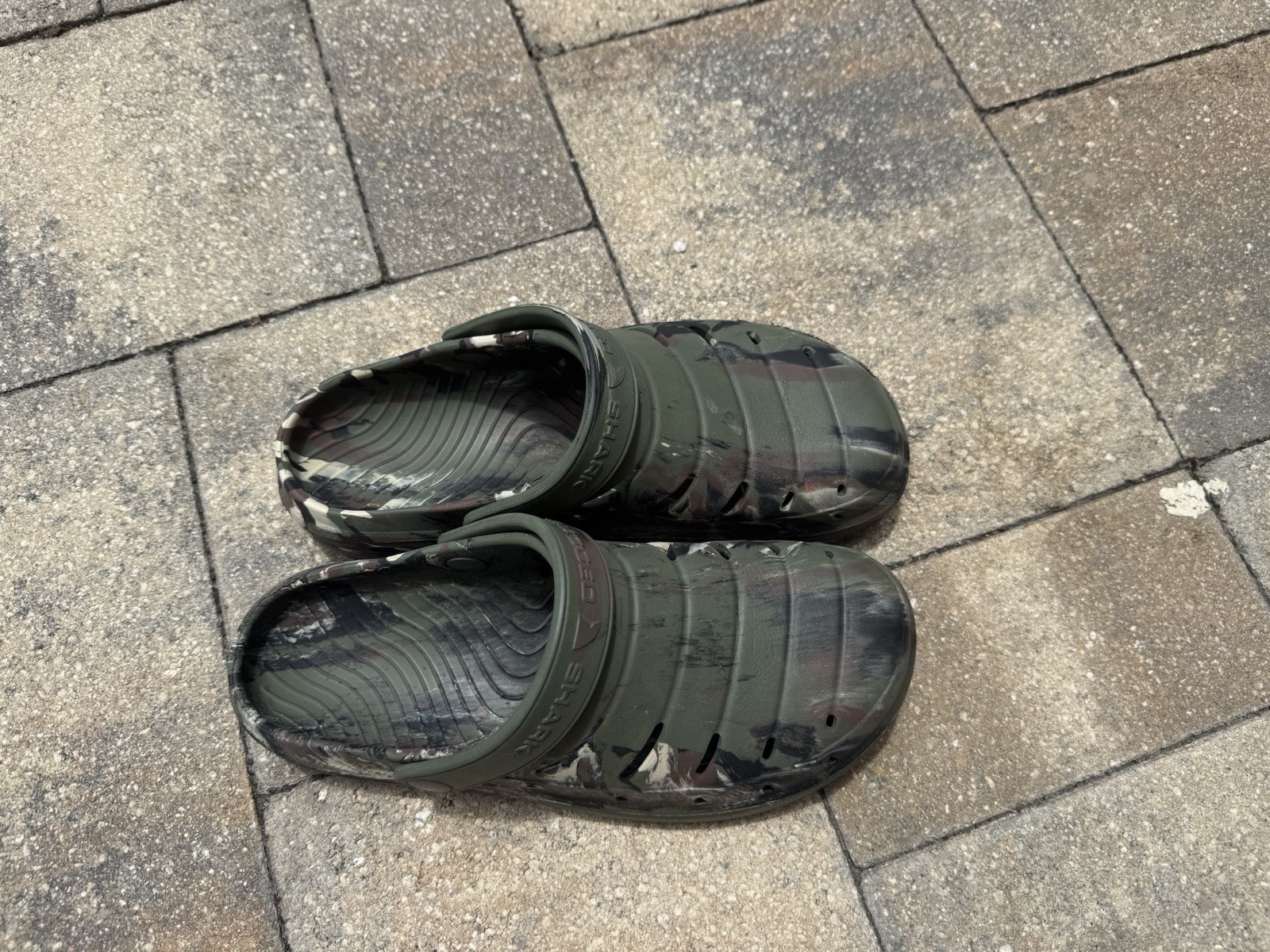 Rugged Shark Men’s Camo Clog Sandal Green/Black Slip-On Rubber Upper Sz 9
