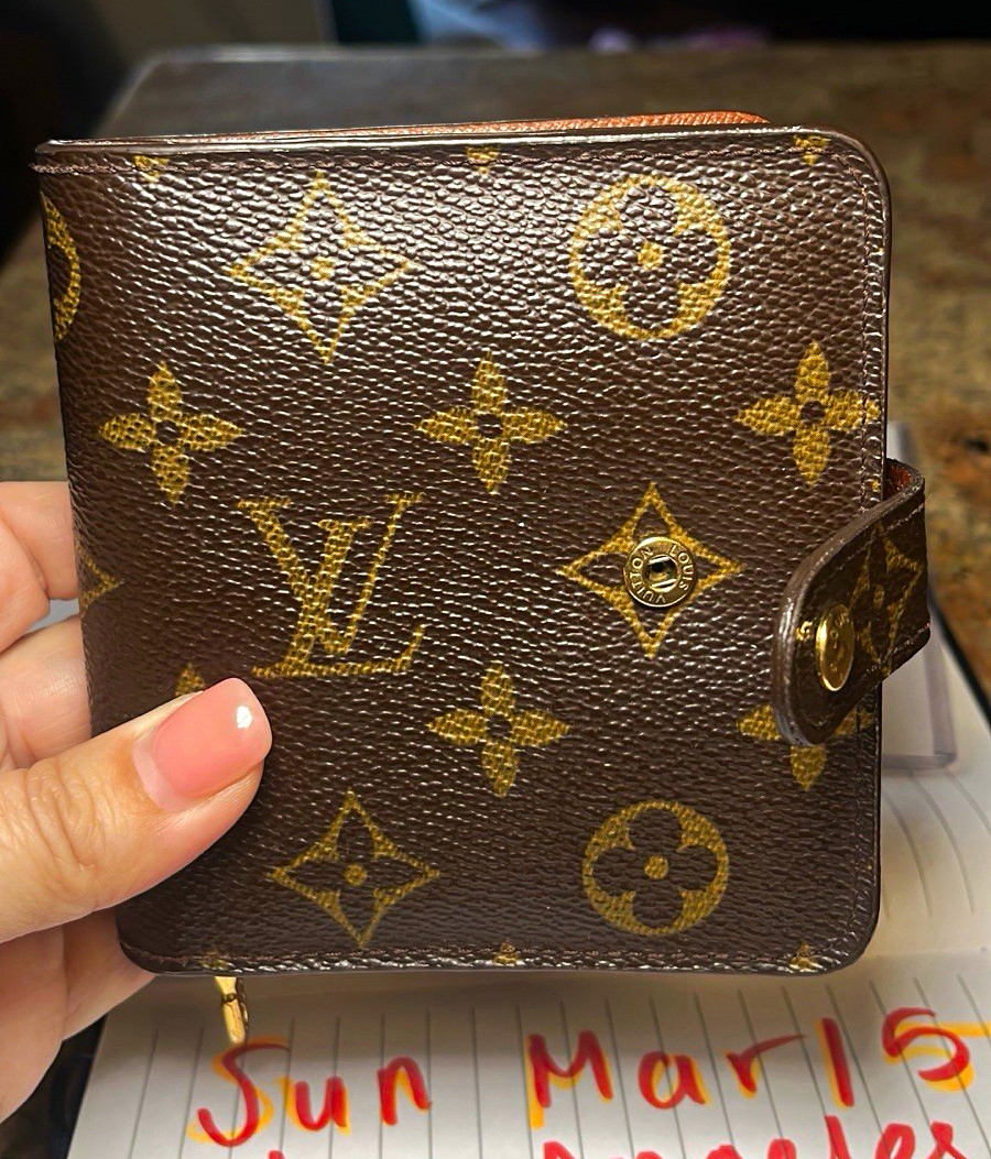 Louis Vuitton Monogram Brown Women’s Wallet Snap Flap Zip Coin Pocket
