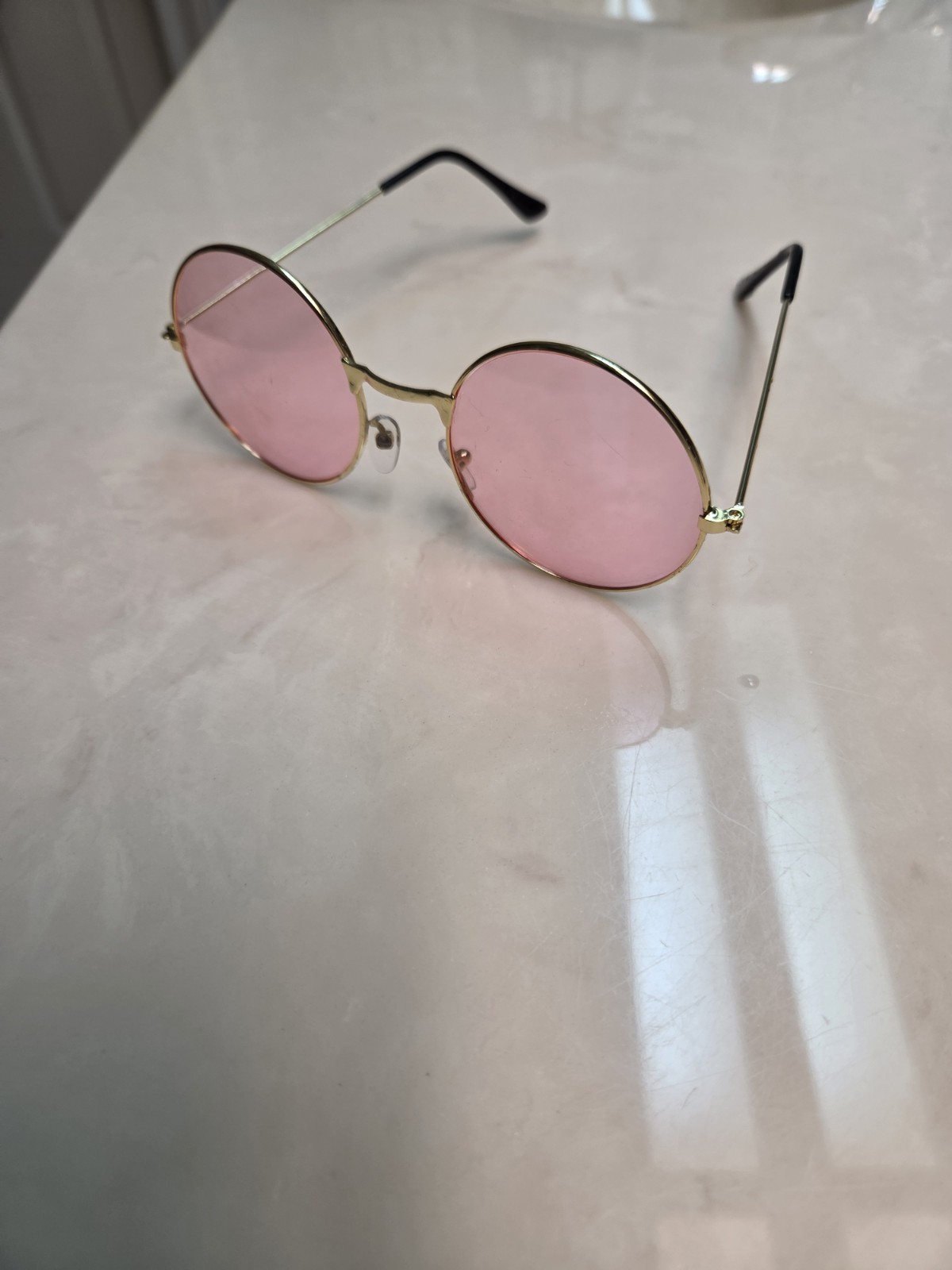 Round Sunglasses Gold Metal Frame Pink Tinted Plastic Lenses Lightweight