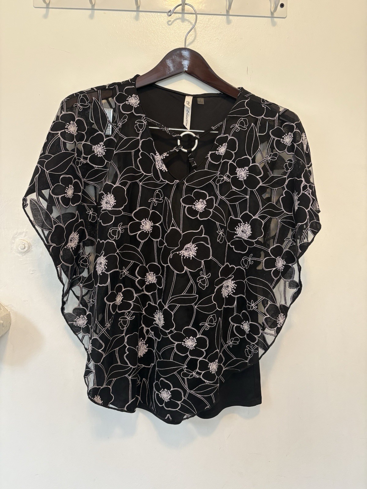 Black Floral Poncho Top Semi Sheer Fairycore Whimsigoth Size Small