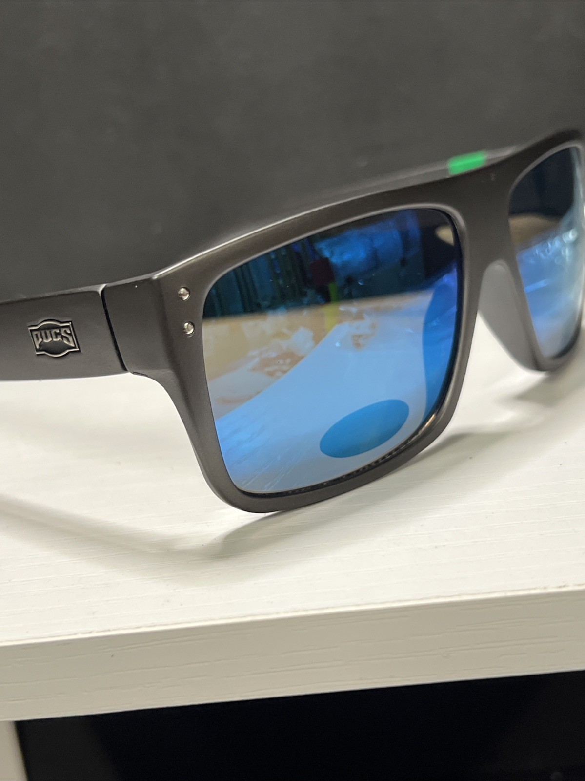 Pugs Trend T2 Sunglasses w/ Gray Frame & Blueish Colored Lenses New UV400