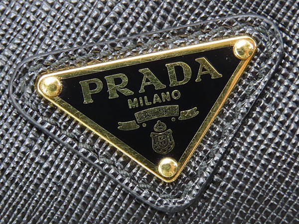 PRADA Re-Edition 2005 Black Gold Saffiano Leather Semi Shoulder Handbag 1BH204