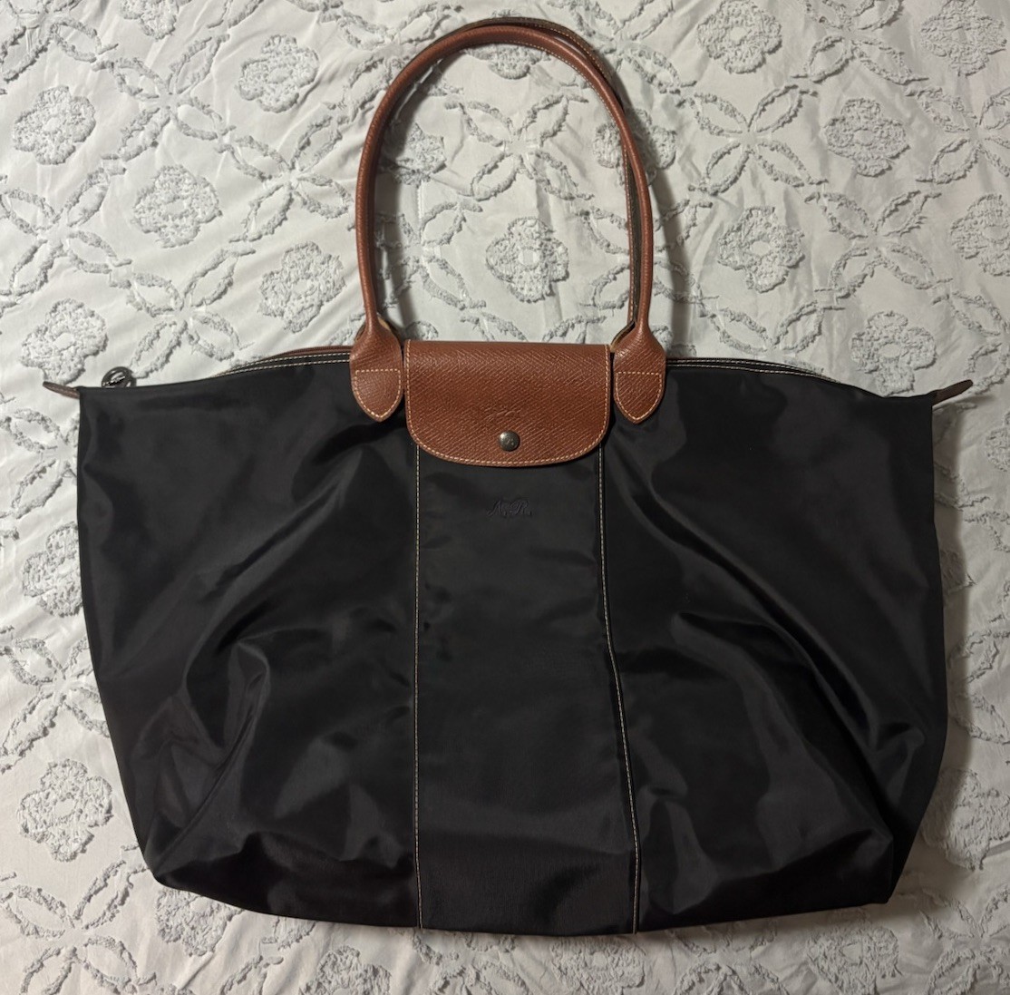 Longchamp Nylon Tote Handbag Large -Black – Clean Condition
