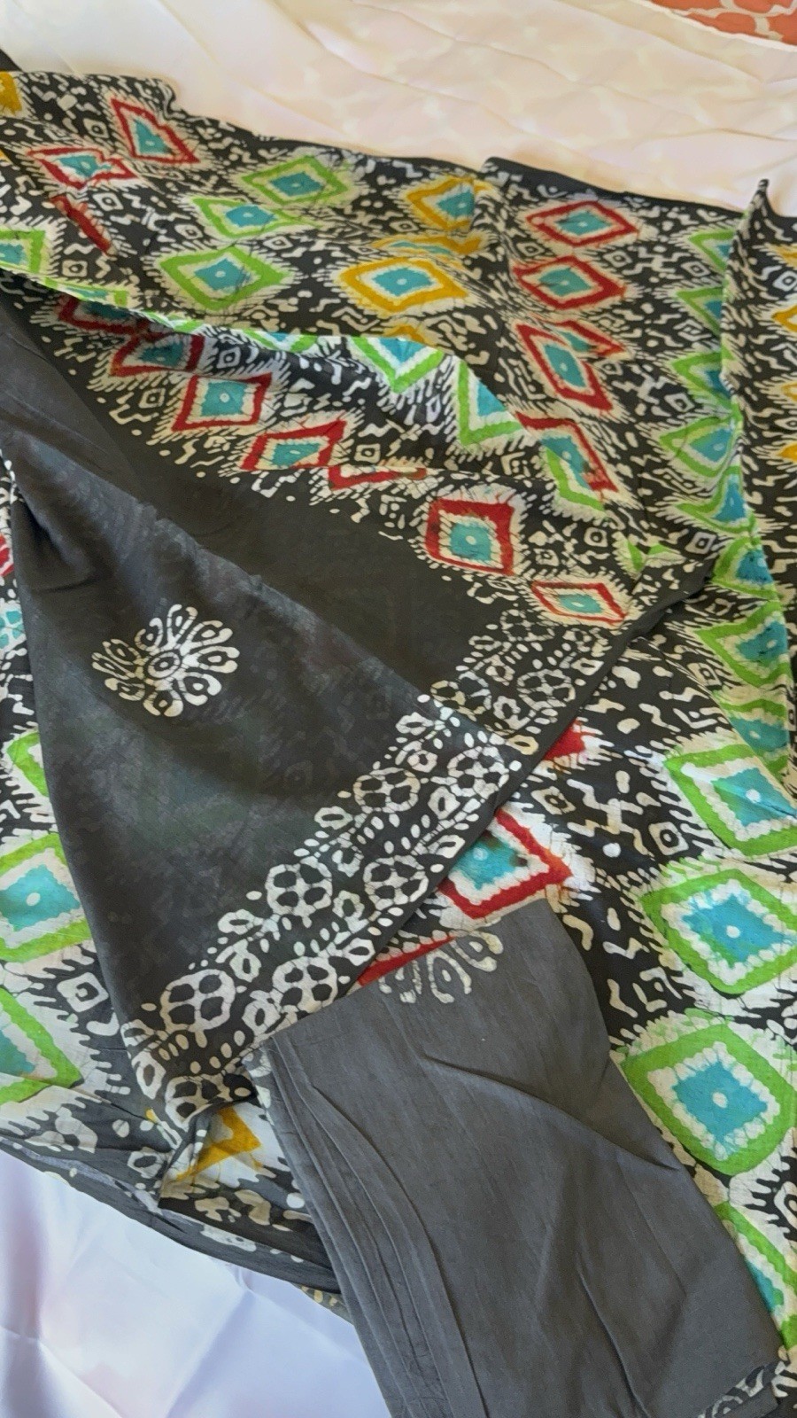 NEW 🆕, Cotton BATIK SAREE. ( Item#L2742 ) including blouse piece. Only $33