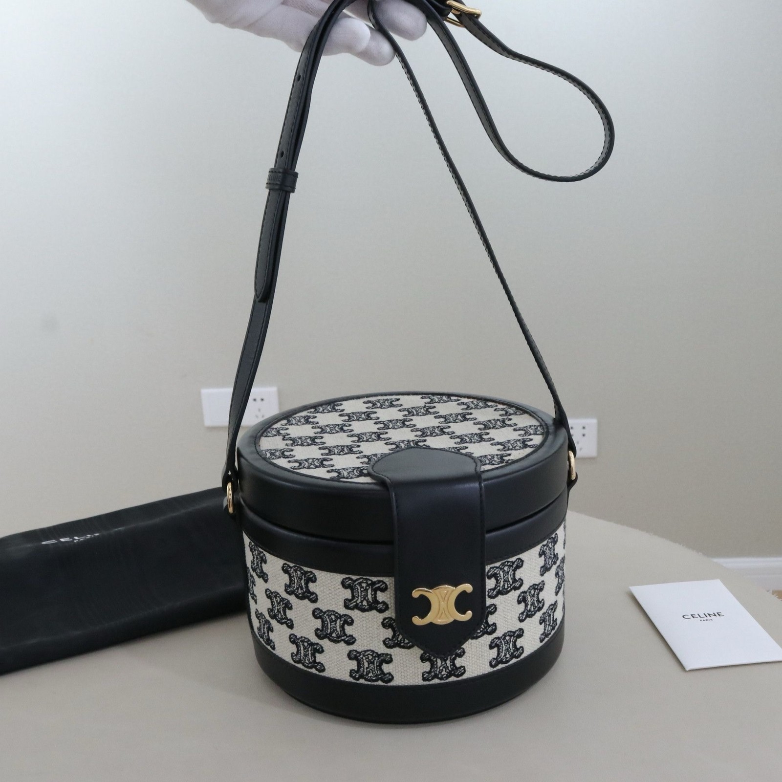 Celine Pre-Owned Authentic Box Clutch 17*12*17cm Free Tracked Shipping