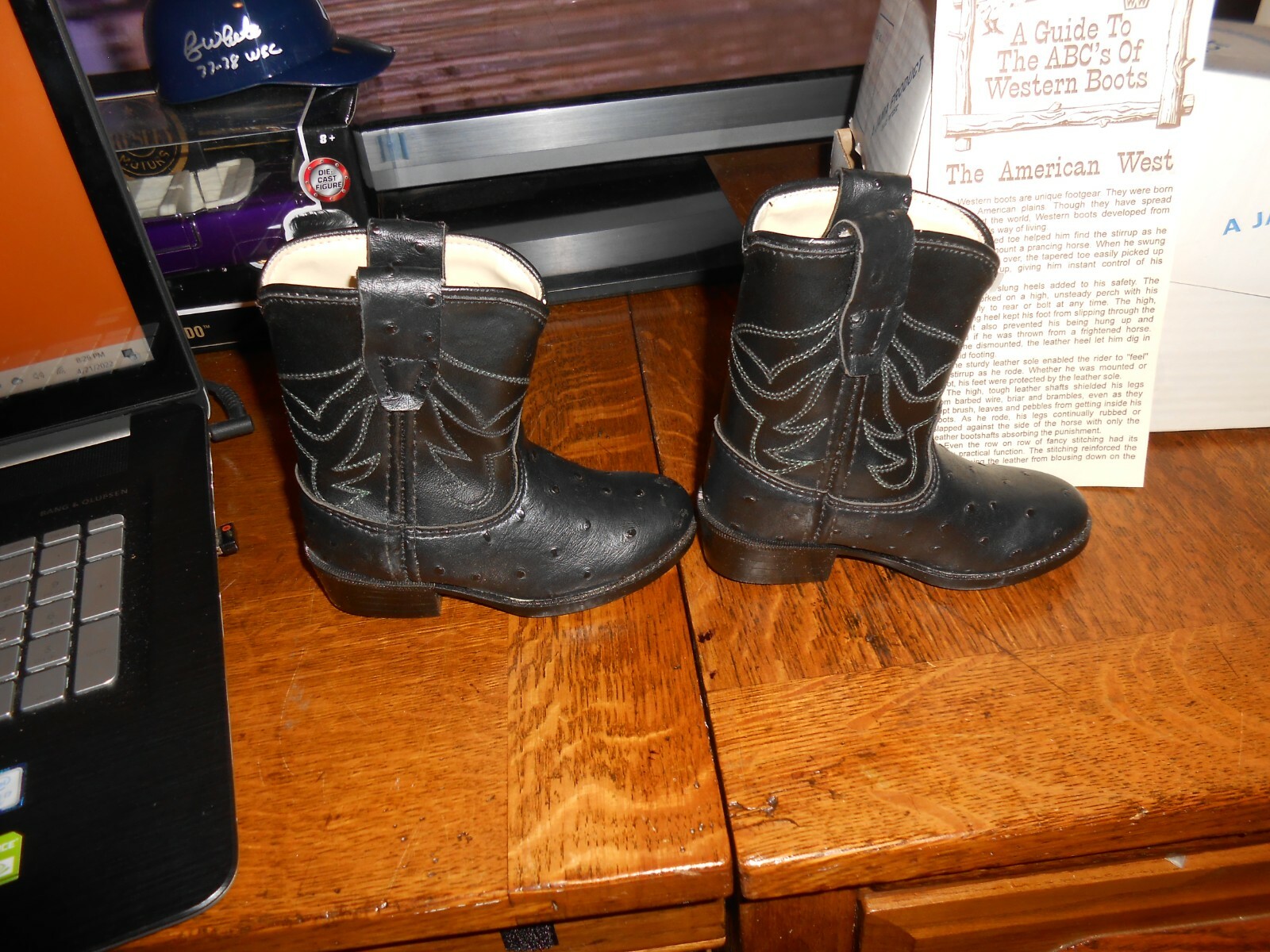 RARE A JAMA PRODUCT OLD WEST KIDS COWBOY BOOTS SIZE 5 BRAND NEW FREE SHIPPING!