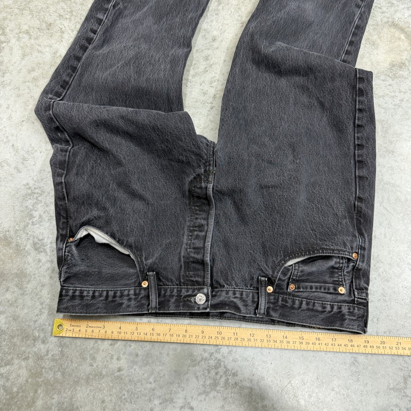 Levis 501 Jeans Mens 38×30 Black Charcoal Wash Button Fly Straight Leg Denim