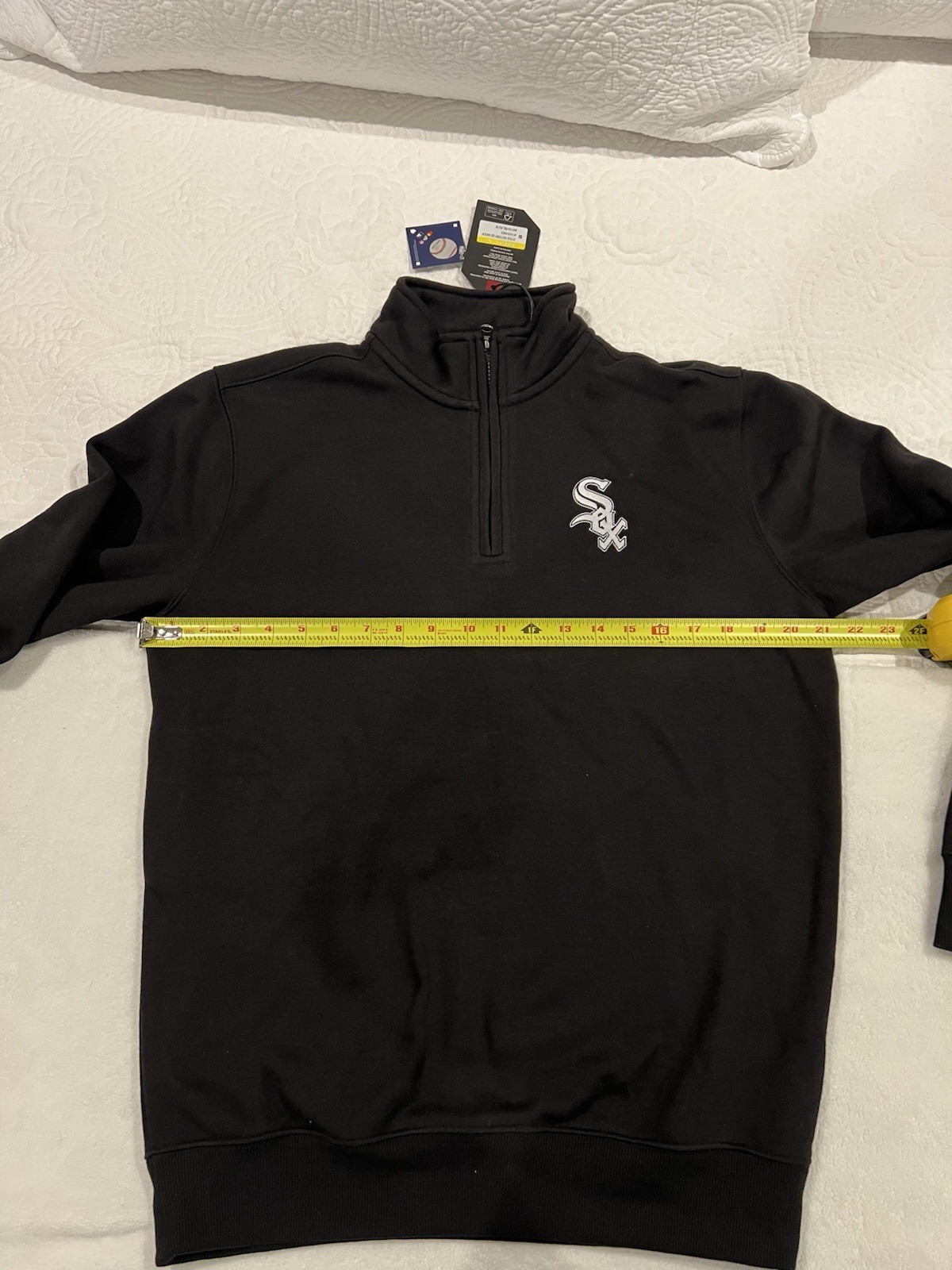 Antigua Chicago White 1/4 Zip Pull Over Sweatshirt Size Small