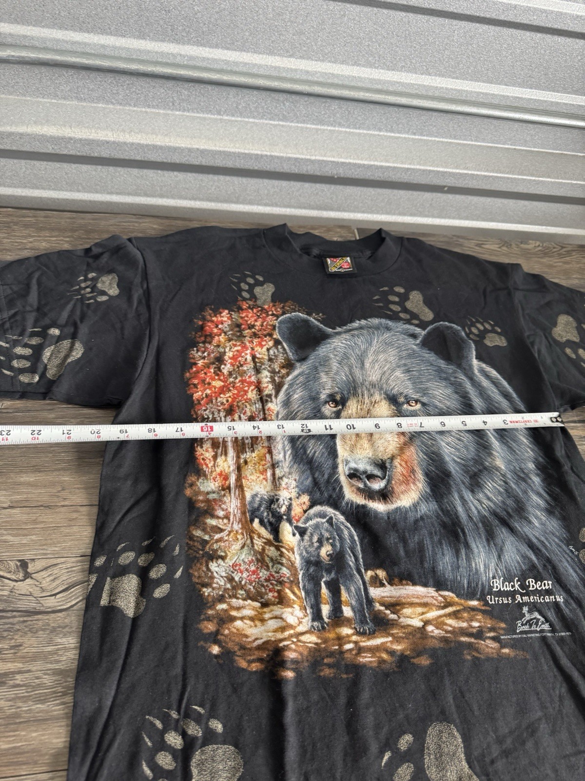 Vintage Black Bear All Over Print Faded Shirt Large USA Alaska