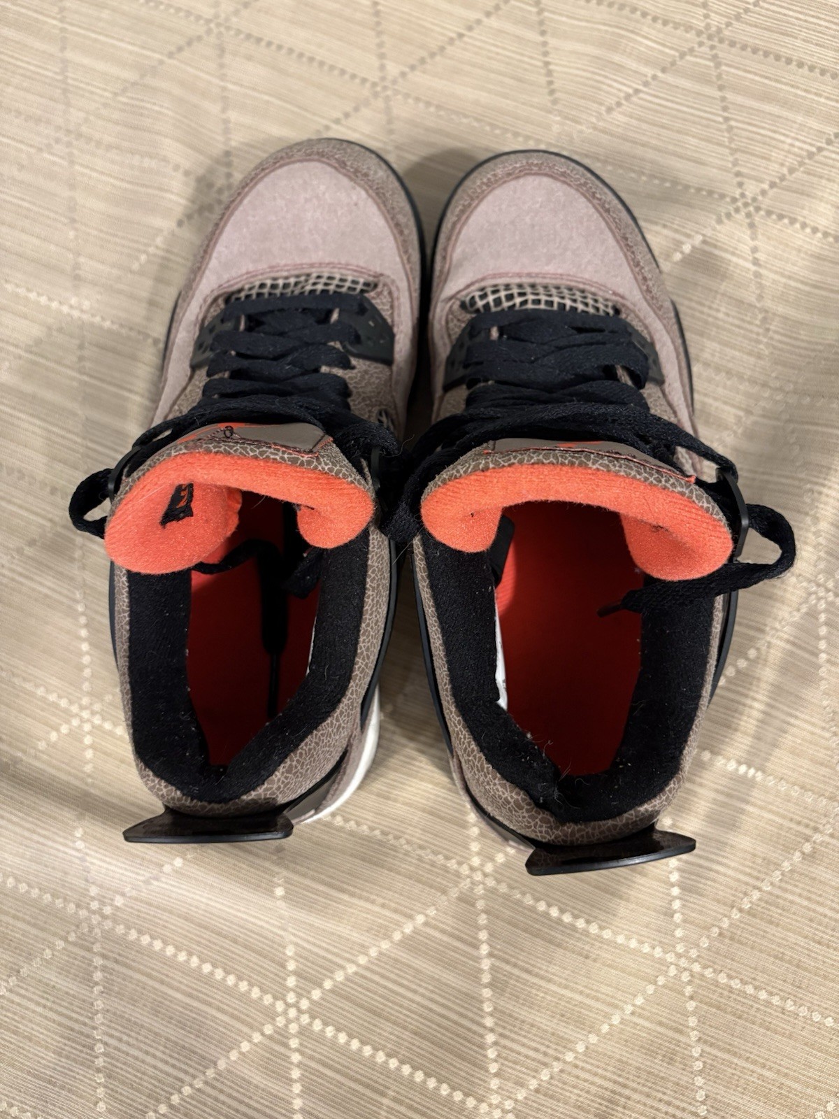 Jordan 4 Kids Taupe Haze Size 5.5