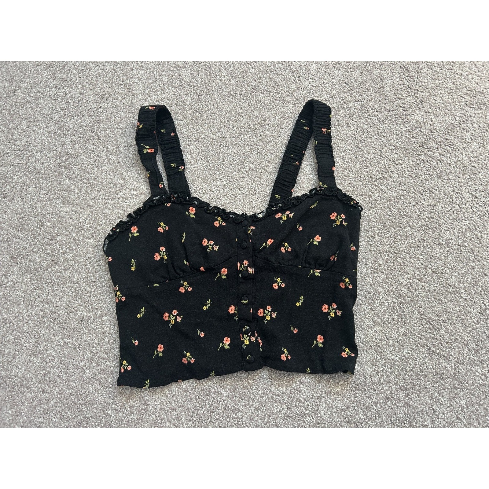 Forever 21 Floral Crop Top Womens Medium Black Excellent Smocked Button Front