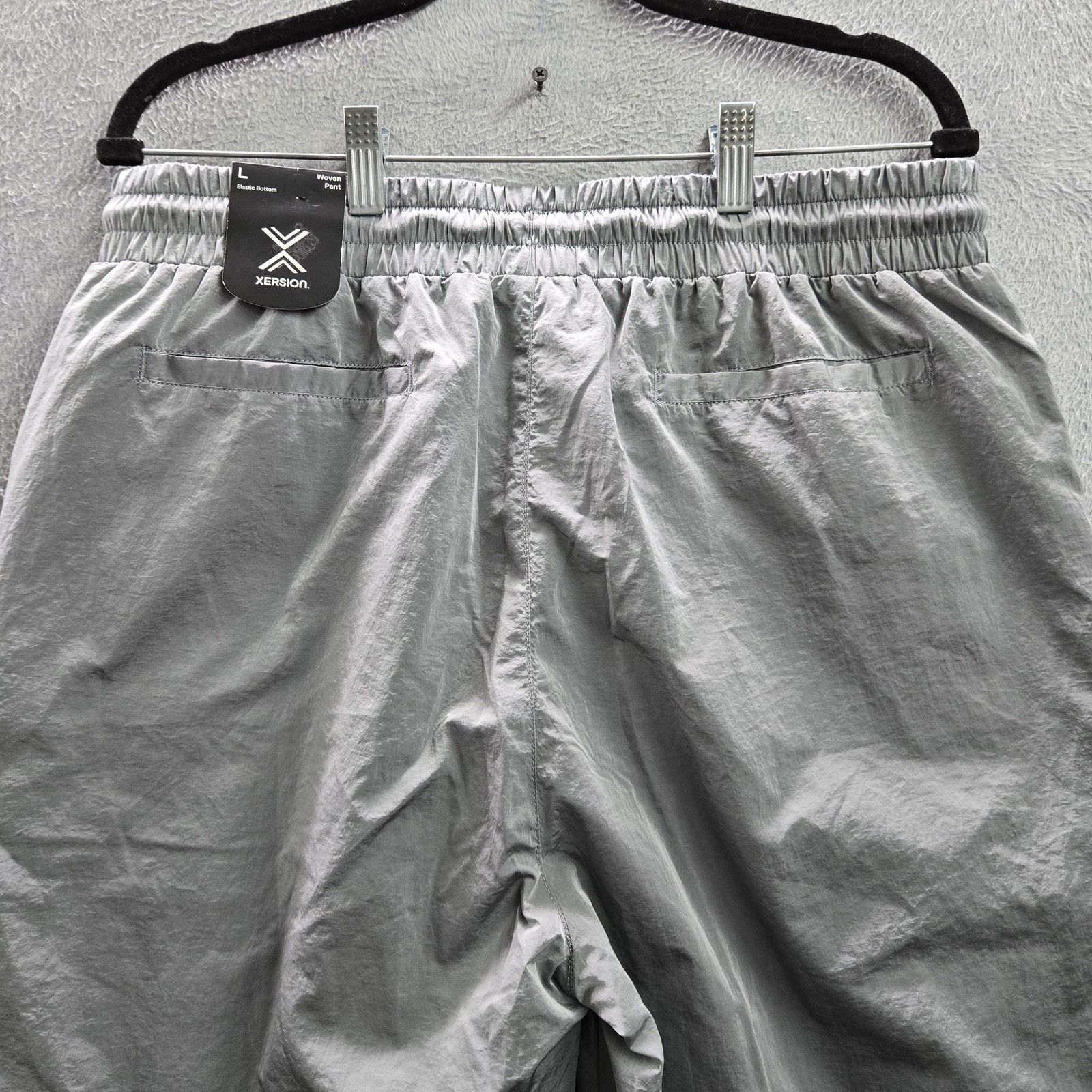 Xersion Men Pants L Gray Nylon Polyester Windbreaker Lifestyle Woven NWT