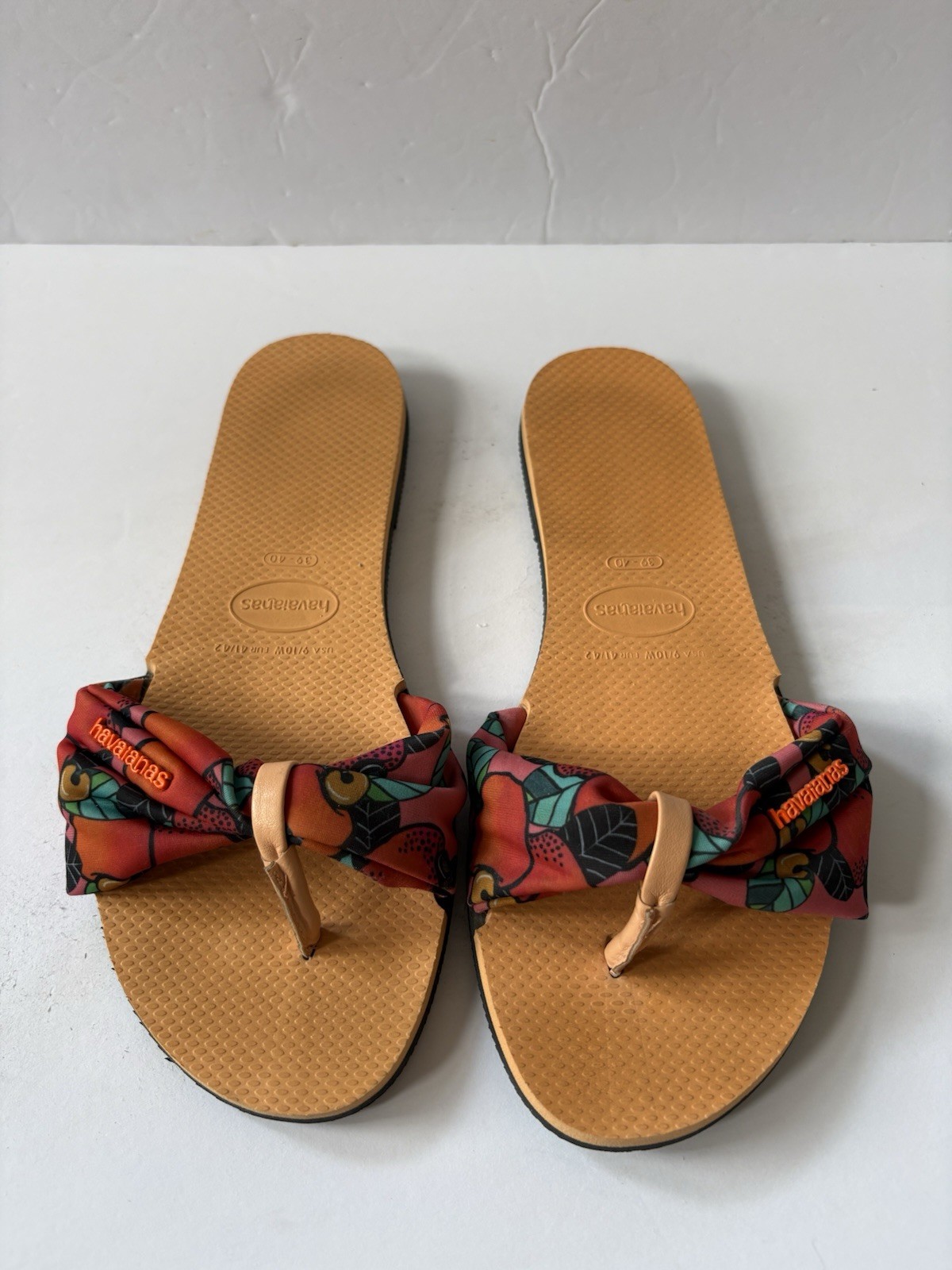 Havaianas You St Tropez Tropical Printed Flip Flops 9-10 Resort Cruise Beach
