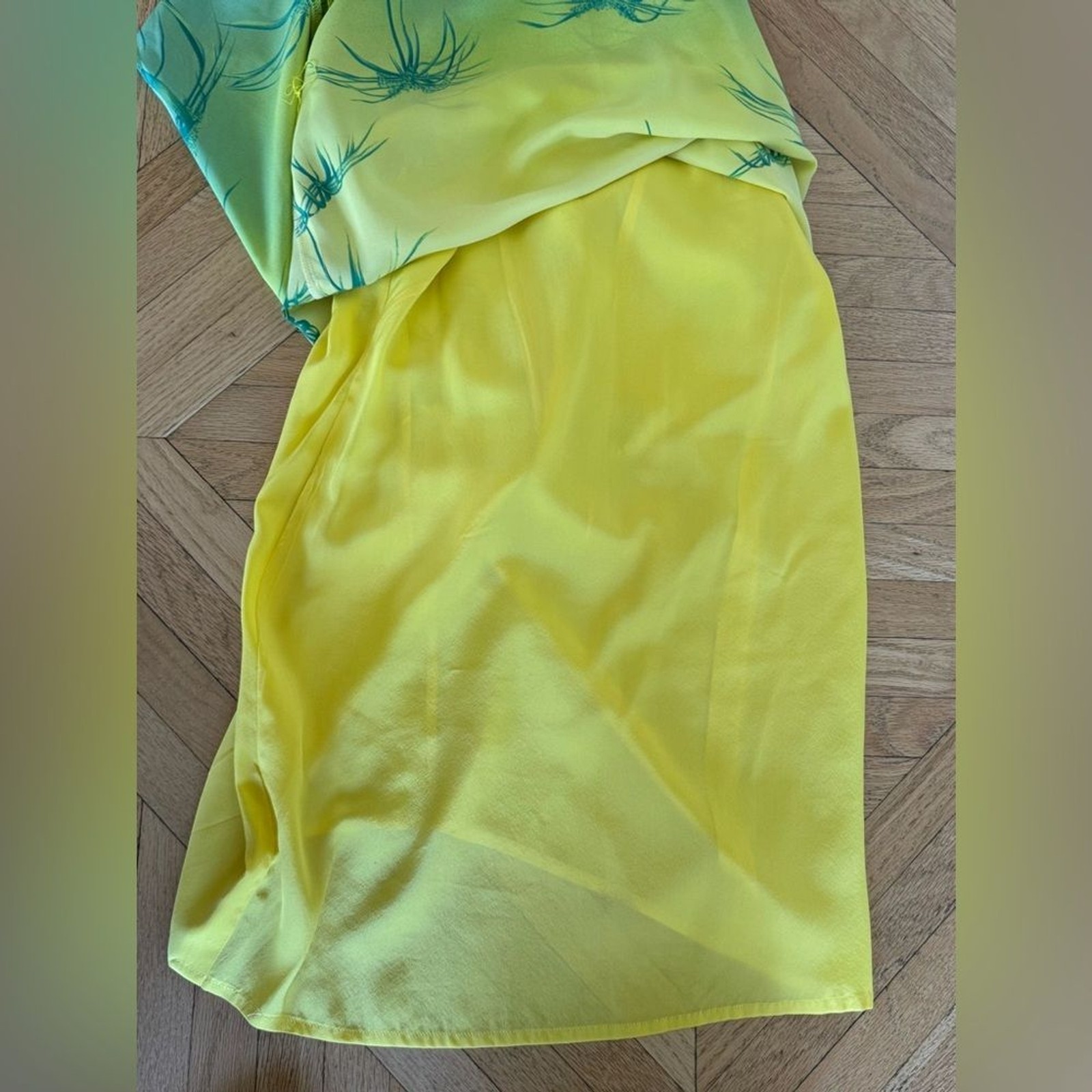 Escada Silk Palm Print Ombré Dress 🏝️