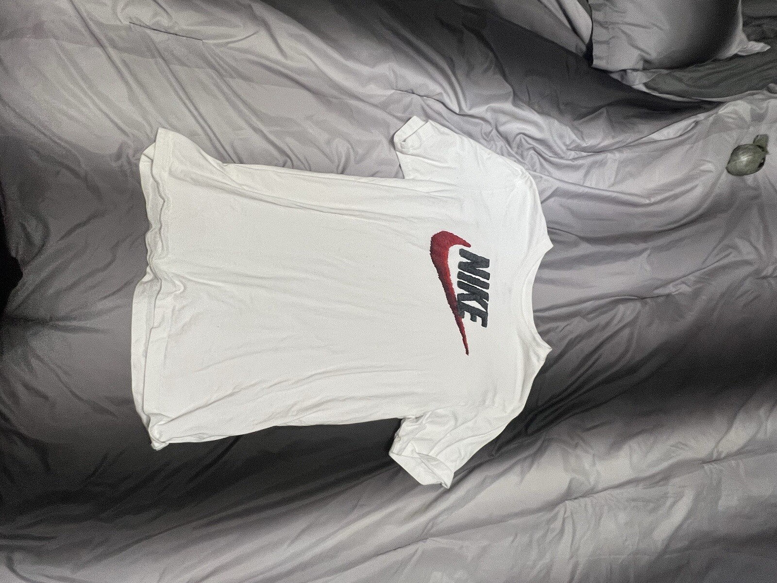 Nike Men’s Sportswear T-Shirt Active Short Sleeve Graphic Tee