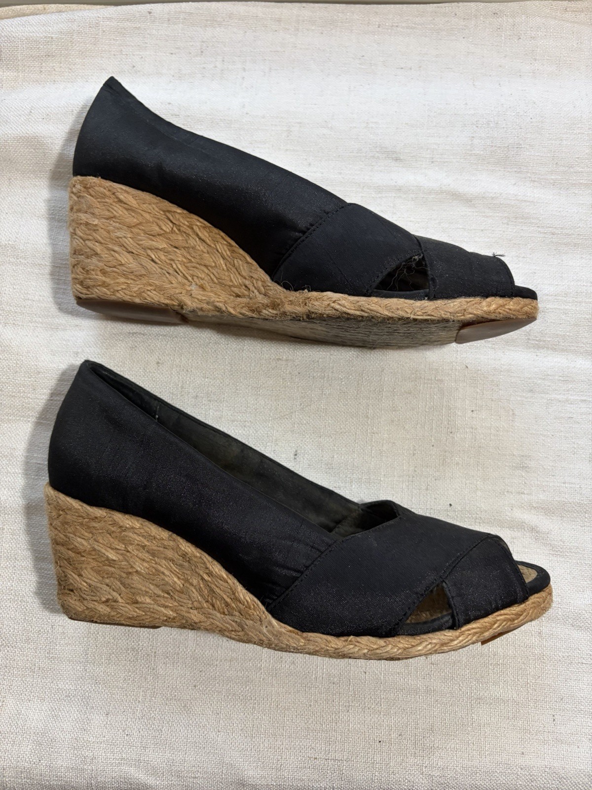 Adrienne Vittadini Women’s 8.5 Black Espadrille Wedge Slip On Open Toe Sandals