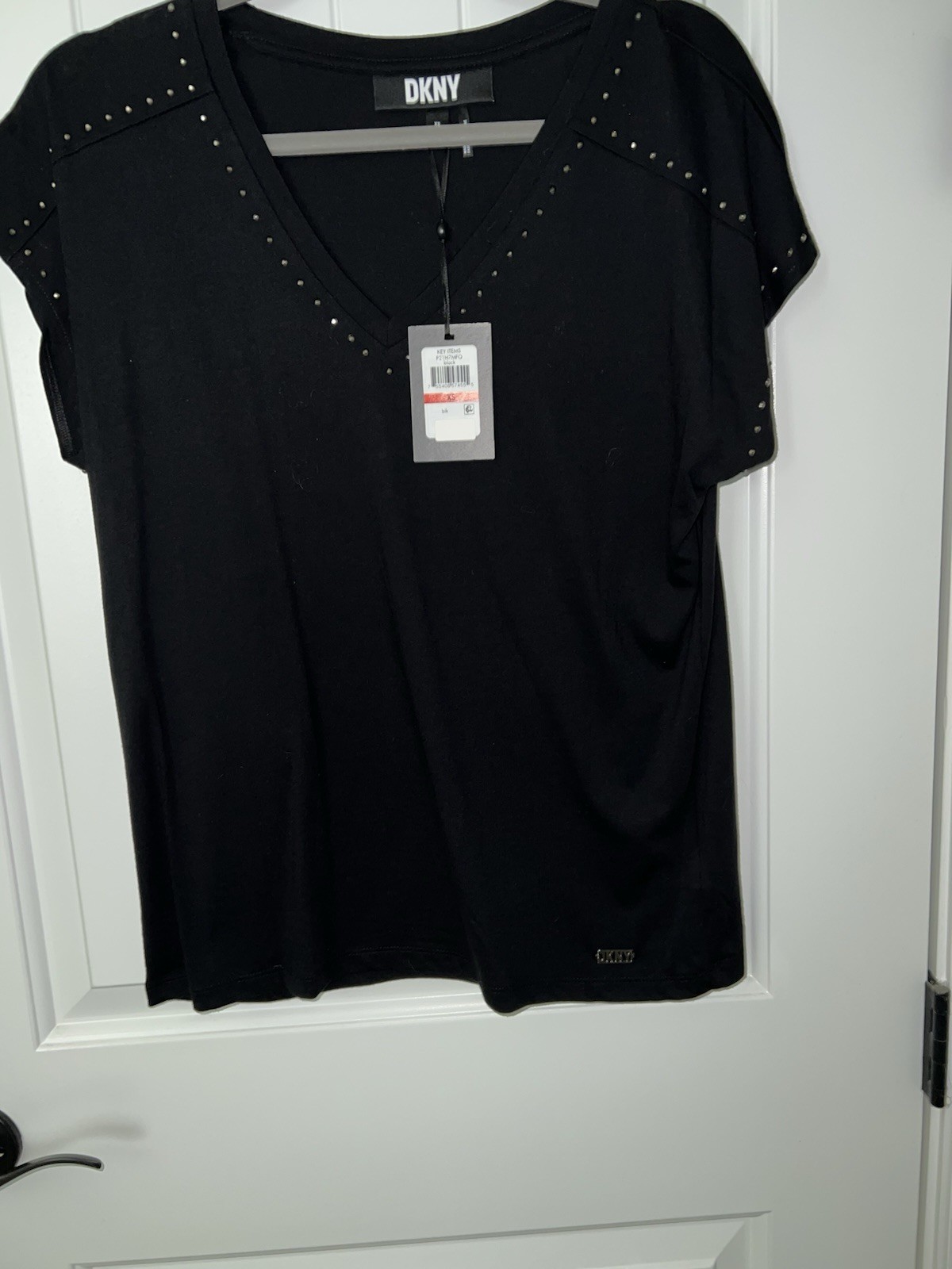 NWT DKNY Women’s XS Black Solid V-Neck Short Sleeve Studded Shoulder Top