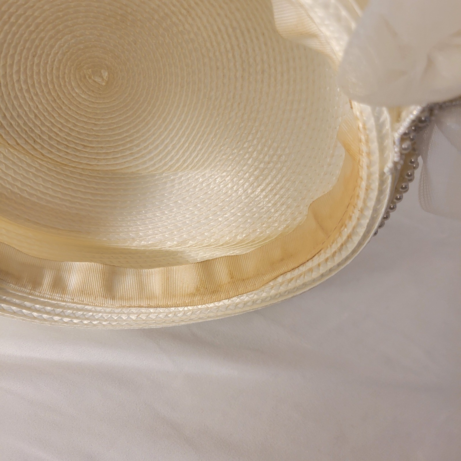 Mr. Hi’s Classic Pillbox Hat Women Ivory White Pearl Butterfly Mesh Bow Tulle