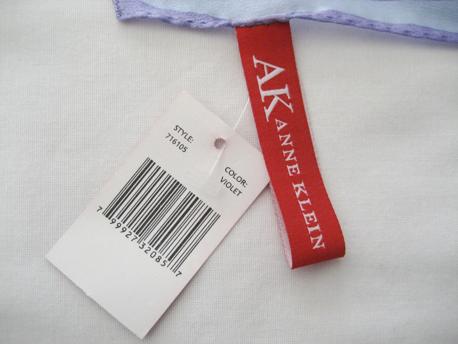 AK ANNE KLEIN Geometric Print Title “Violet” Silk Scarf 21×22” Made in Korea NWT