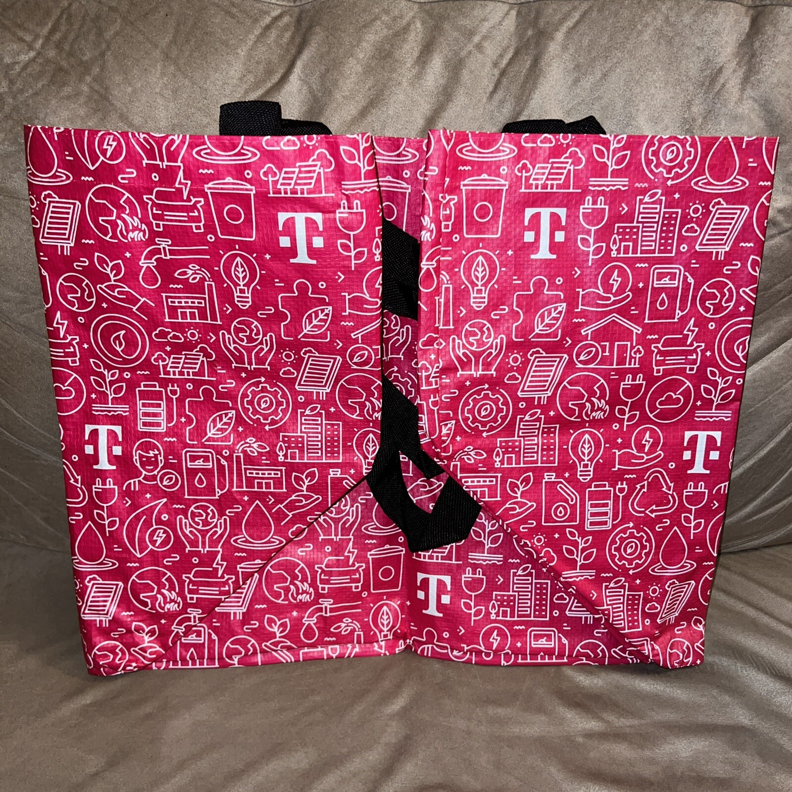 T-Mobile Tuesdays: Oversized Tote Bag, Tumblers, Sunglasses/Lenses, Baseball Hat