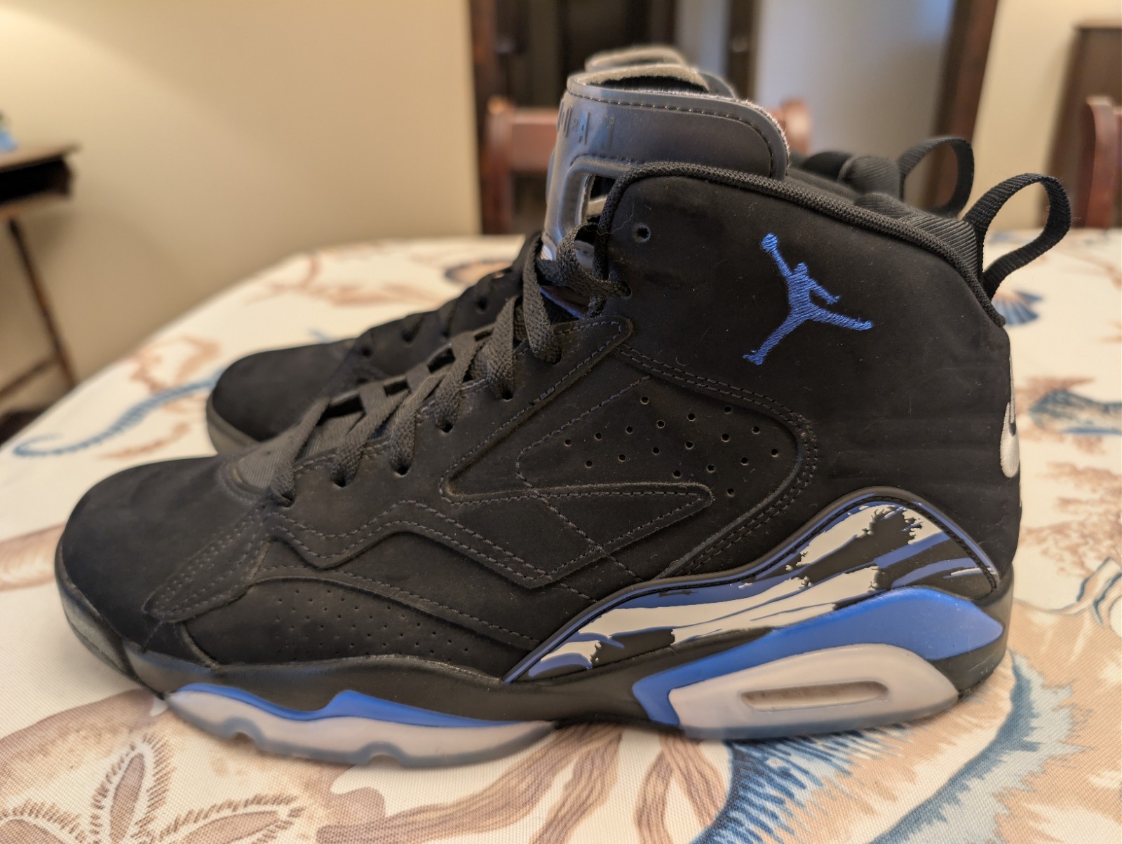 Jordan Jumpman MVP Mid Top Cushioned Basketball Sneakers Black Blue Gray
