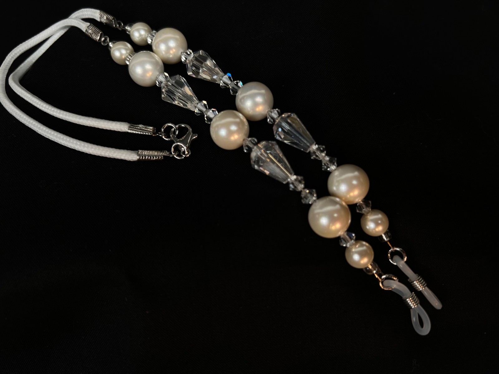 Handmade Eyeglass Chain: Crystal Glass Beads, Clear, Pearl, Dazzling!