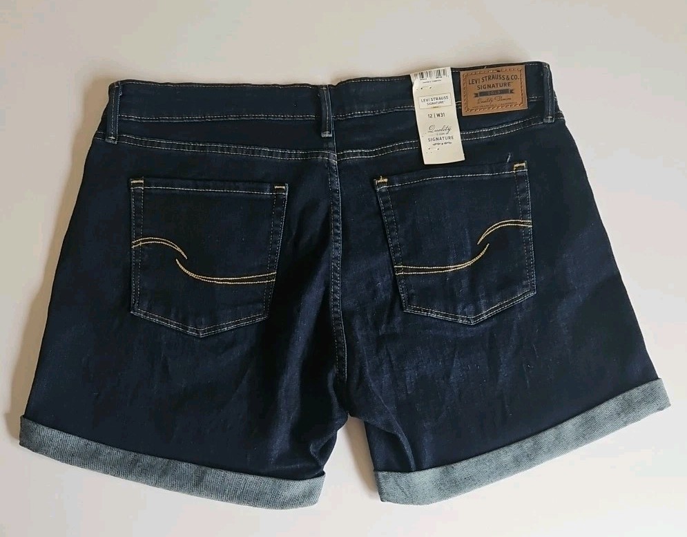 Levi’s Strauss Gold Label Mid-Rise 5″ Denim Shorts Soft Stretch Women 12/W31 New