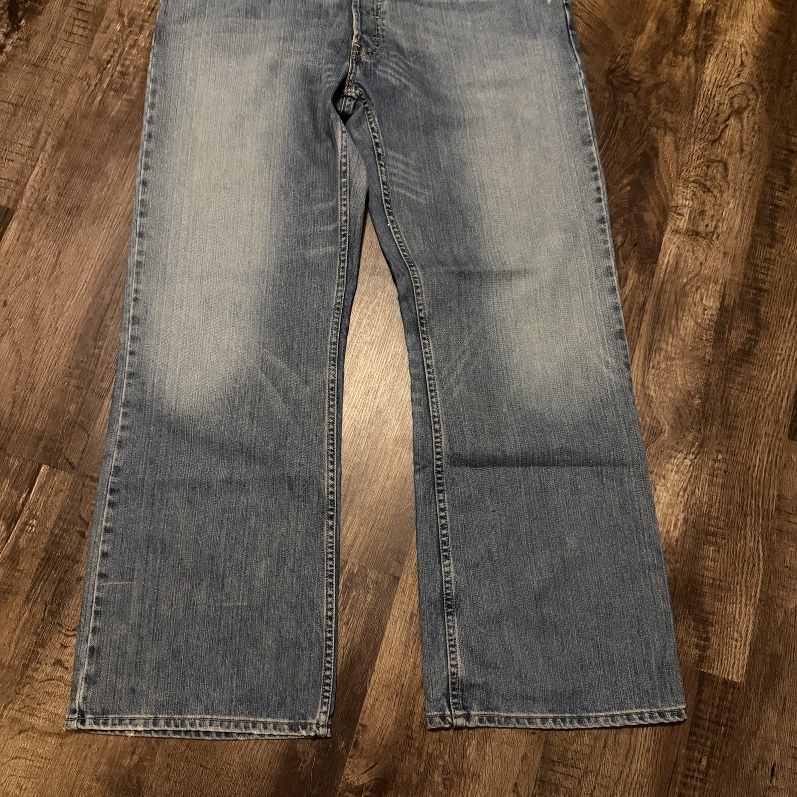 Vintage Levi’s 567 Loose Bootcut Jeans Mens 38×32 Light Wash Baggy Skater Y2K