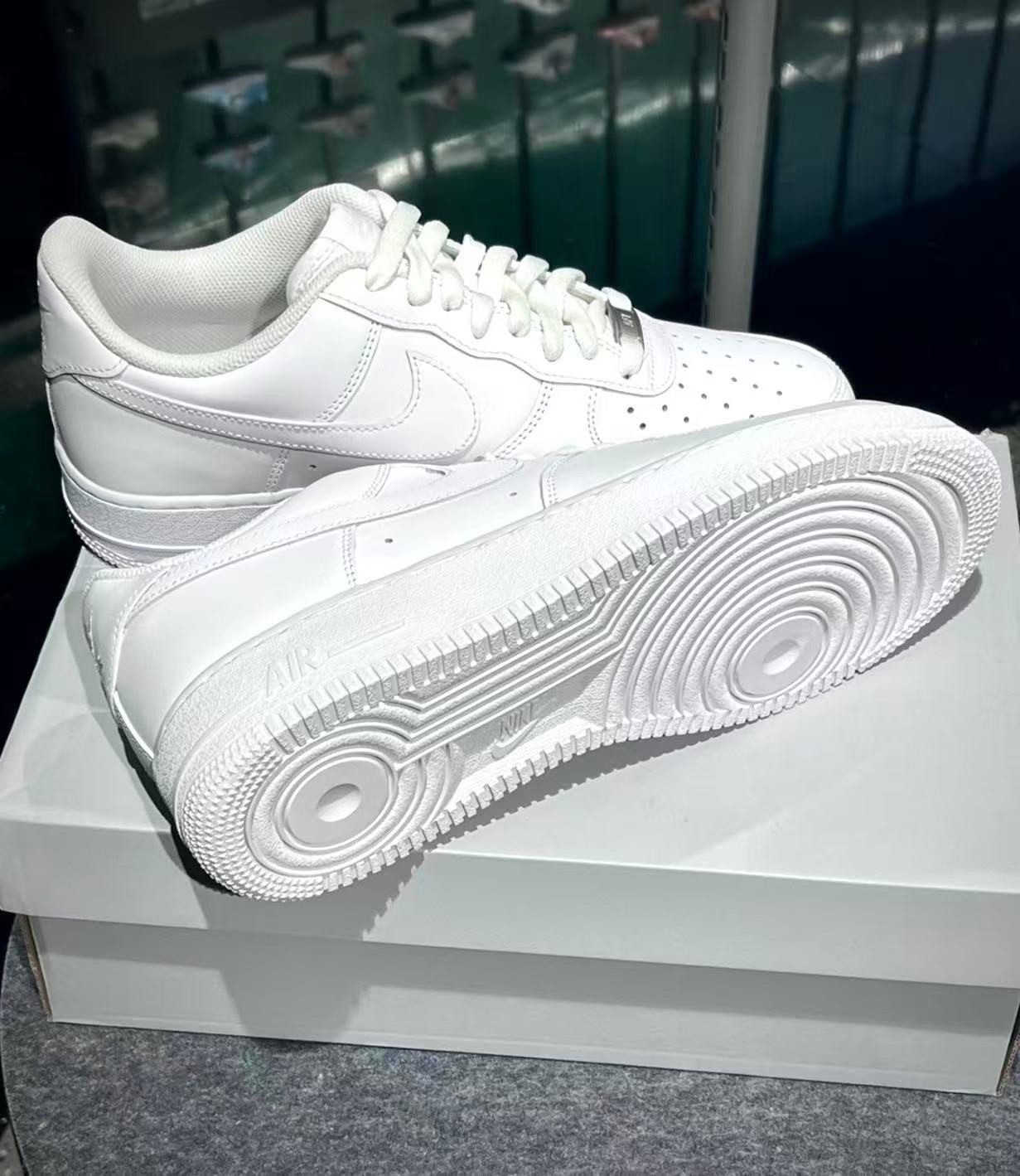 Men’s Air Force 1 “Triple White” Low Top Classic Sneakers US Size 7-13