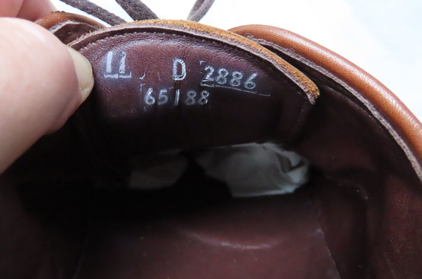 Allen Edmonds Brown “Player’s Shoe”, Wingtip, Medallion Toe, Size 11 D , 65188