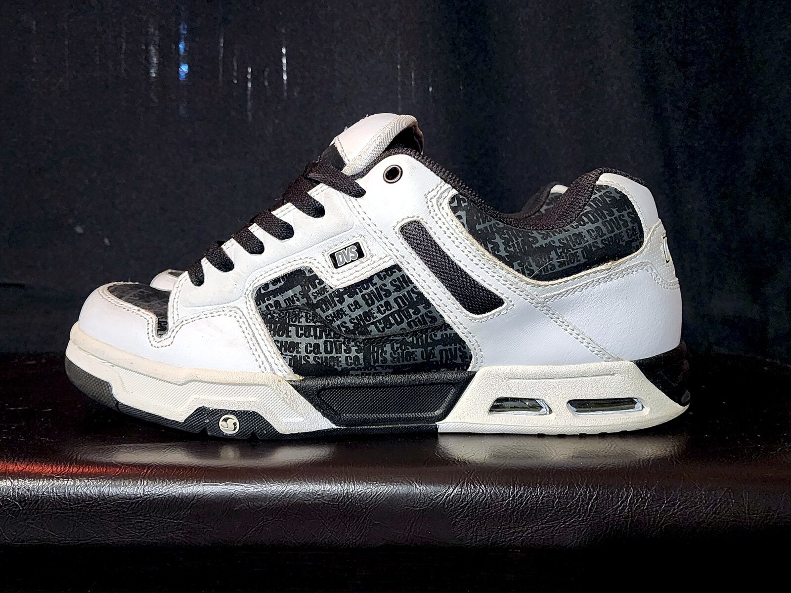 2011 Vintage DVS Enduro Heir – White/Black/Print – Size 10.5 *Exclusive* Bexley