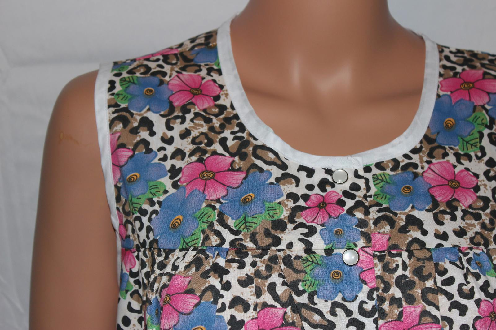 NEW – EASY ESSENTIALS SNAP FRONT SMOCK COBBLER APRON ANIMAL PRINT FLORAL M L XL