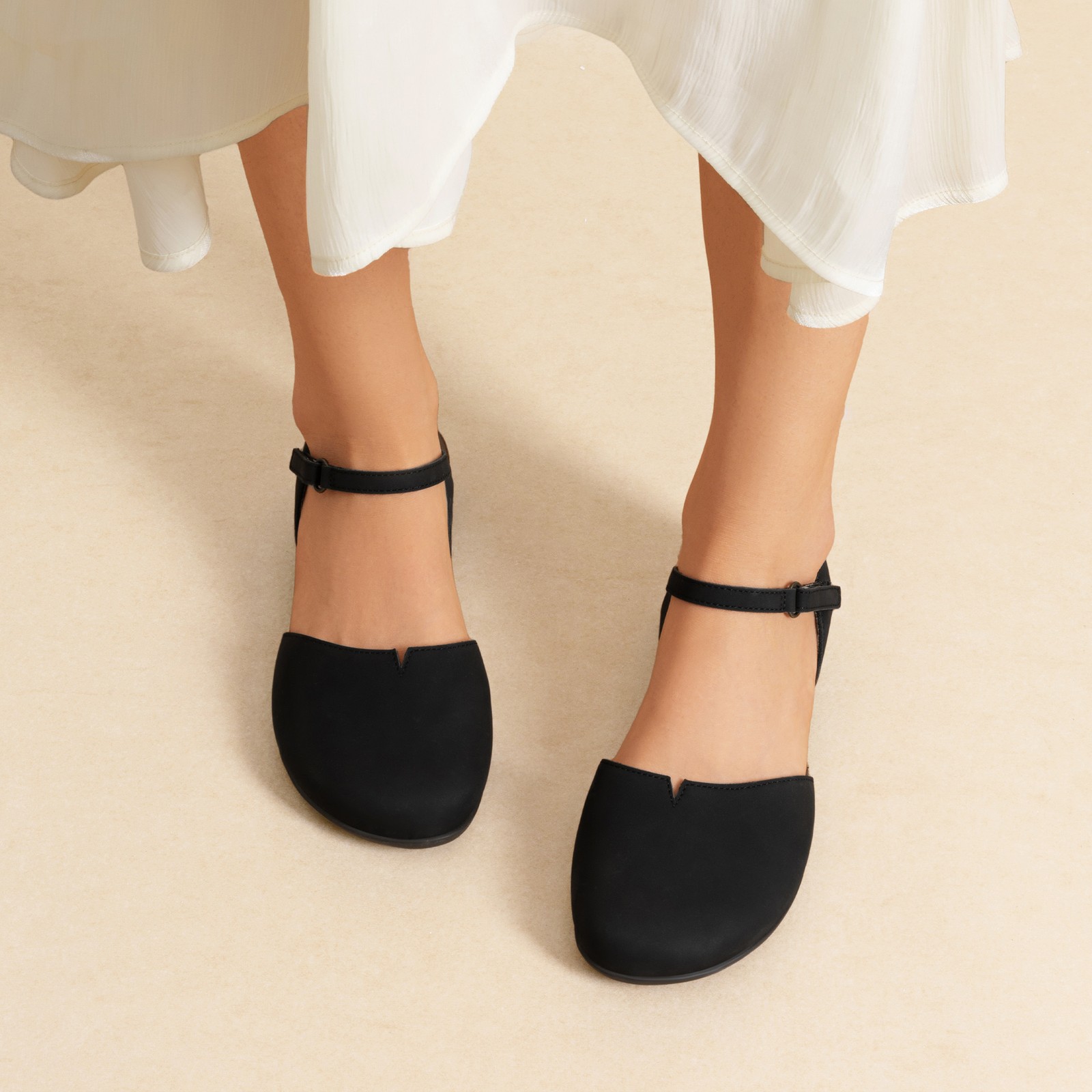 Women’s Sandals Closed Toe Arch Support Comfort Cork Footbed Flat Summer Shoes