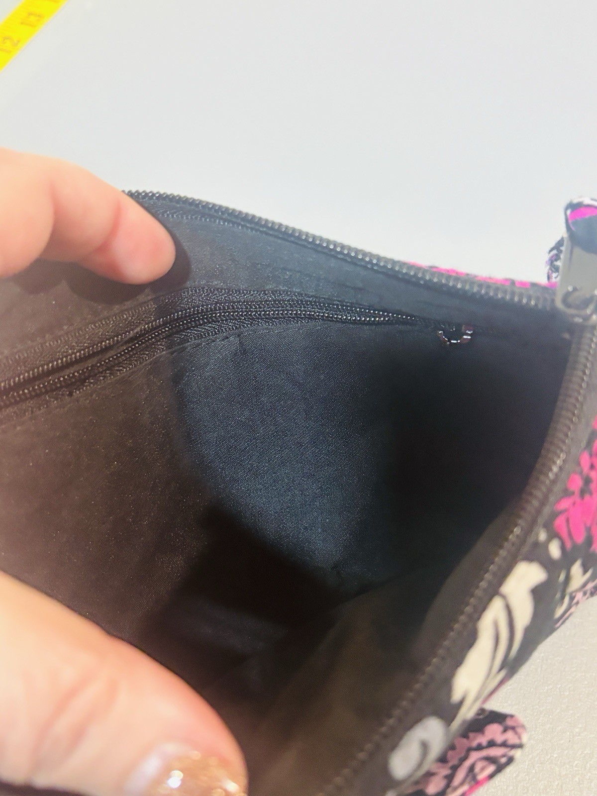 Pink Black White Paisley Quilted Push Lock Wallet, Wristlet Zip Storage Pretty￼