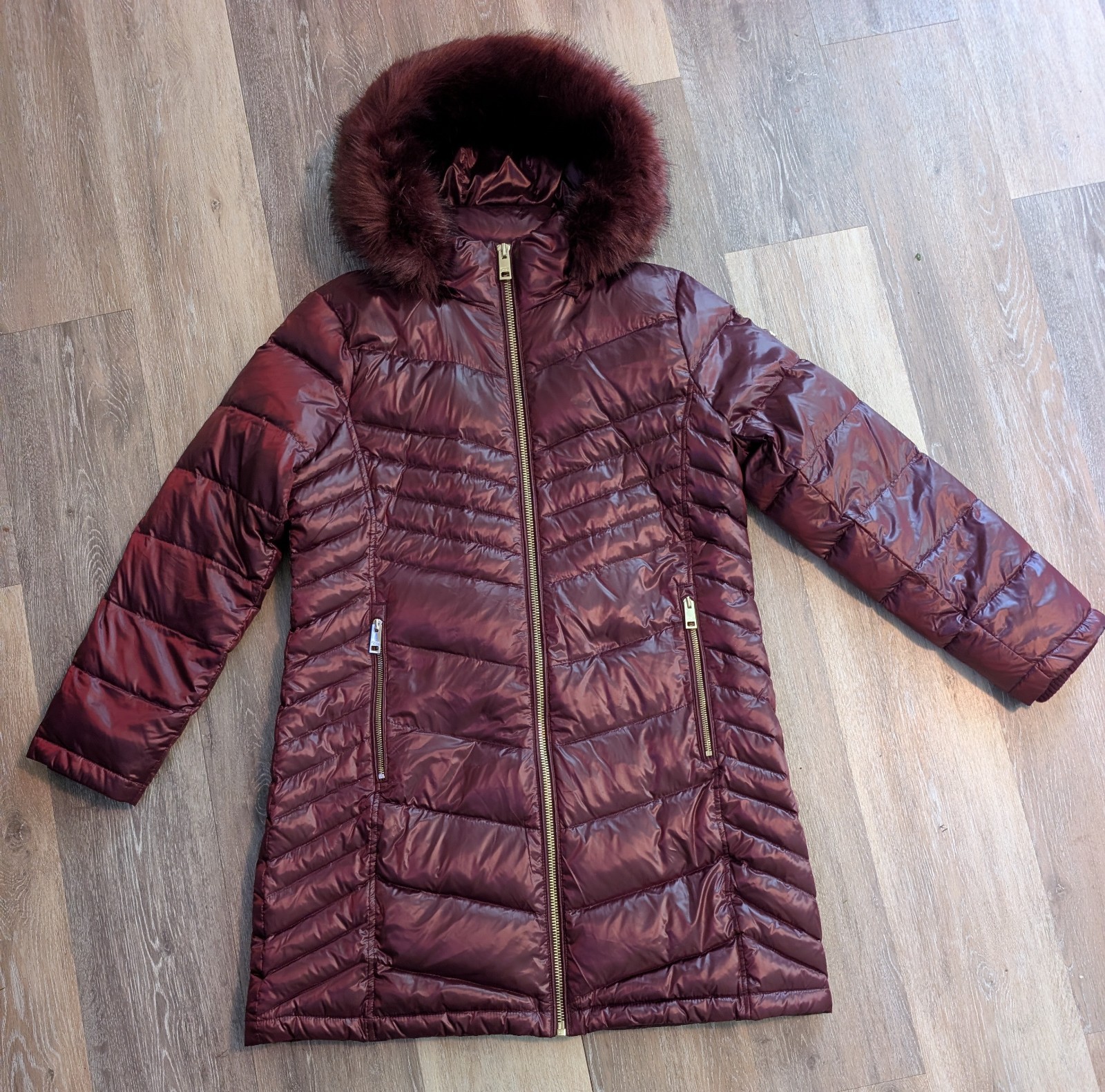 Michael Kors Women’s Burgundy Hooded Faux Fur Trim Puffer Jacket Zip Size L