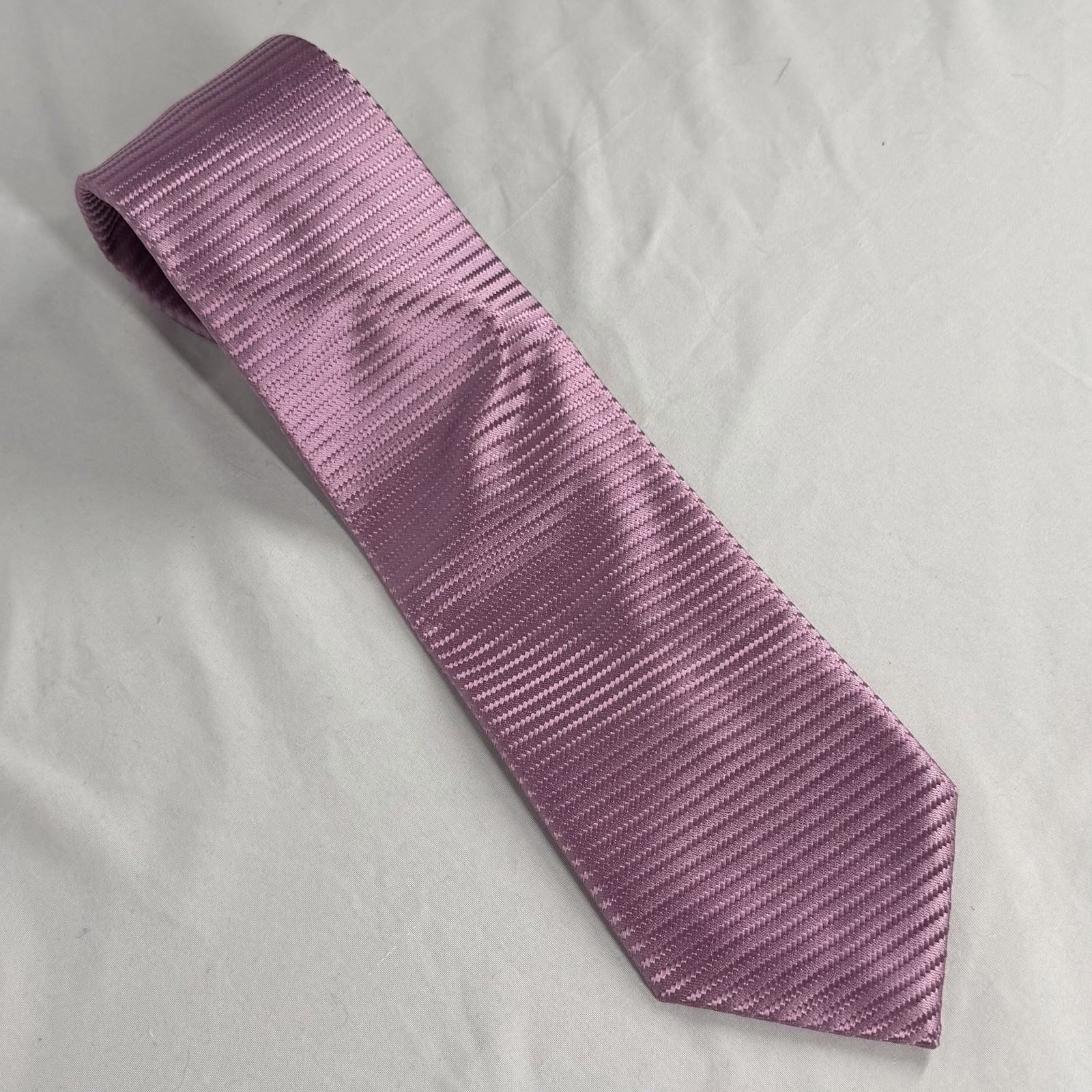 Henry Jacobson Lavender 100% Silk Necktie Tie 58 x 3.5 inches A78