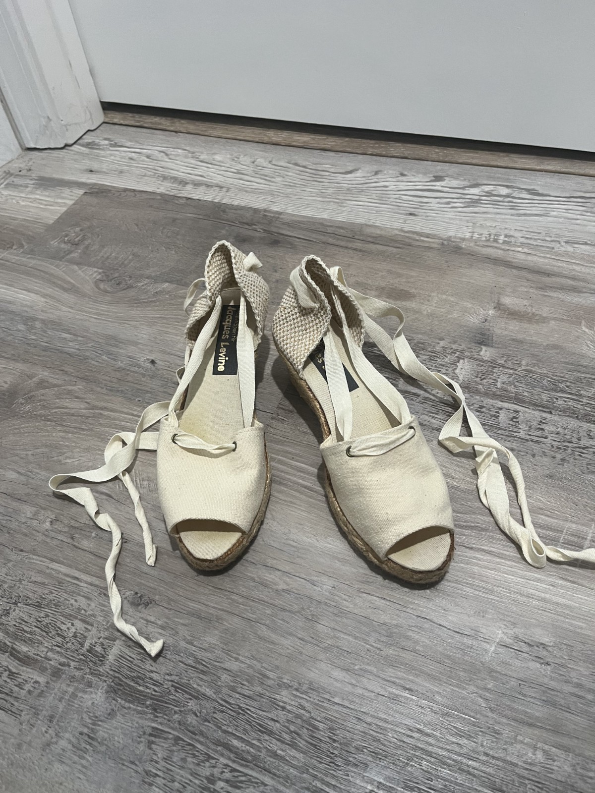 Jacques Lavine Women’s Rope sandals Size 7B with 2 inch