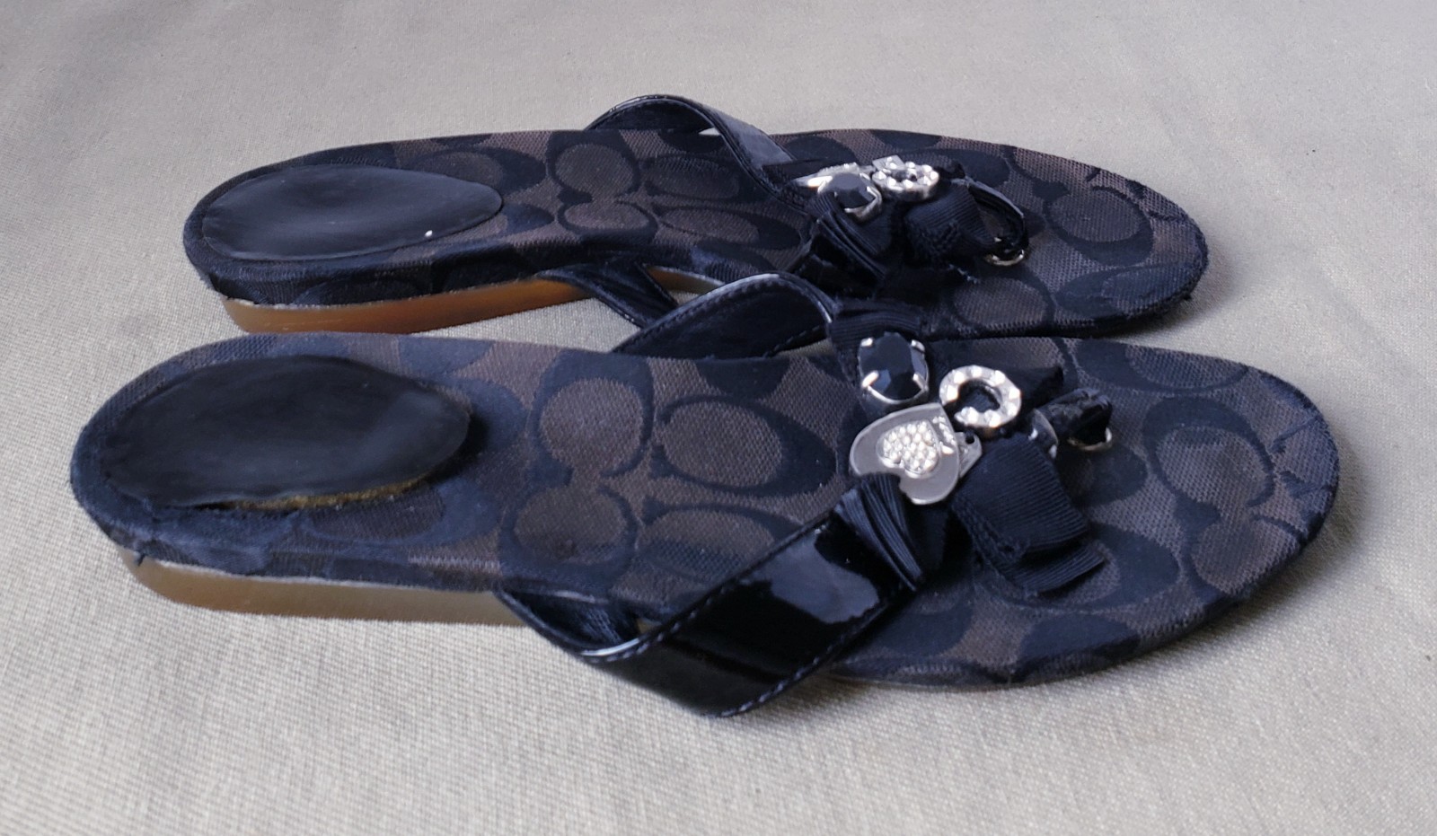 COACH Sparkle Serenity Black Patent Leather Flip Flops Sandals Bling Charm