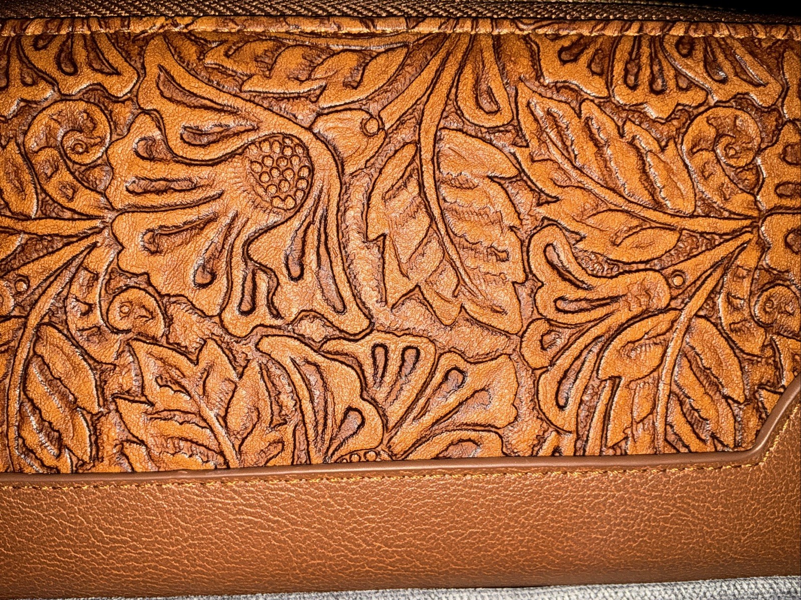 FRYE and CO. Tooling Embossed Womens Zip Around Wallet Cognac Vegan Leather NWT