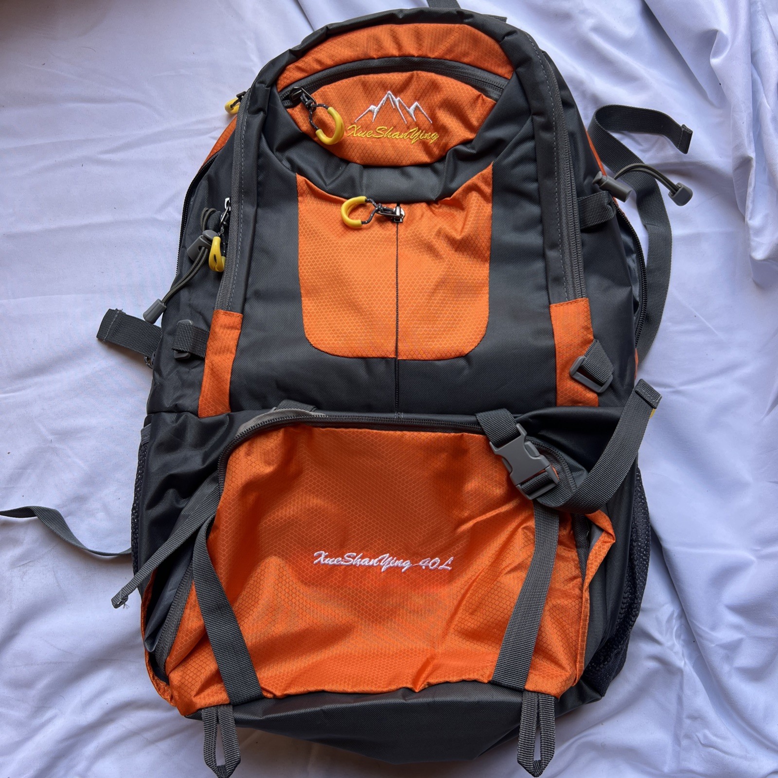 Large Capacity Waterproof Travel Backpack Mountaineering Camping Bag 40L 50L 60L