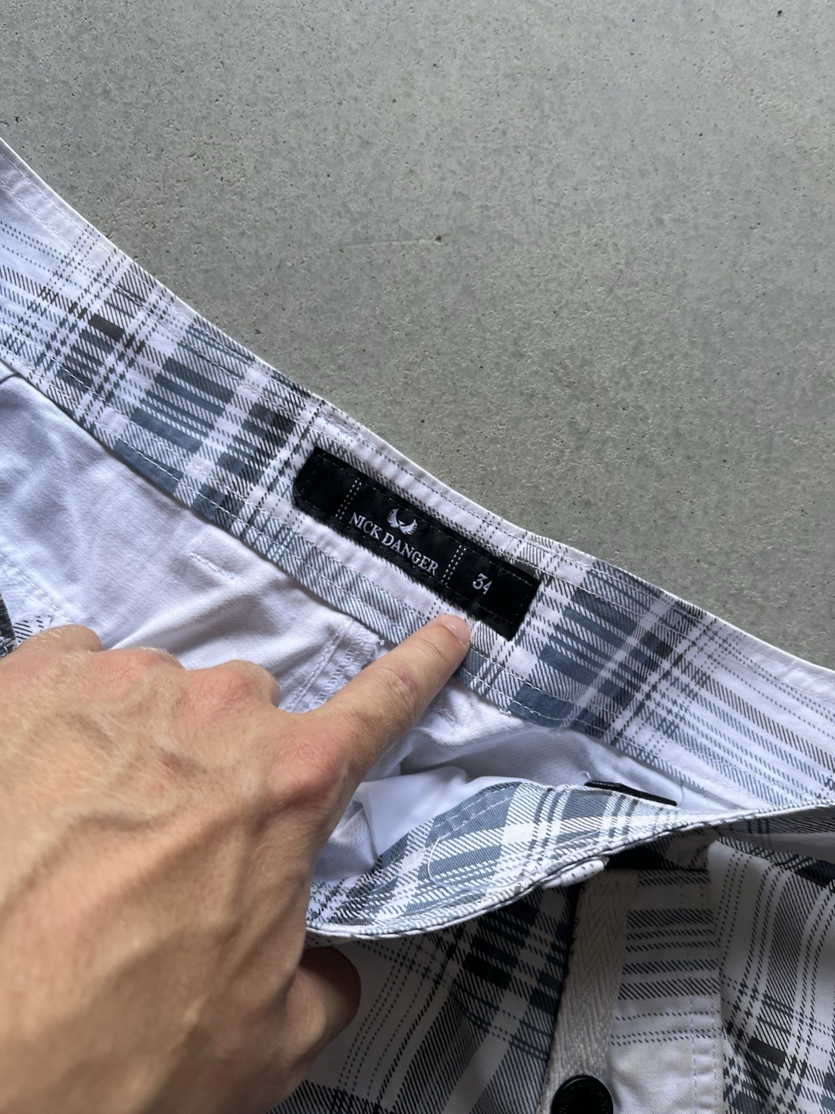 Y2K Nick Danger Gray & White Plaid Cargo ShortsSize 34#y2k #cargo