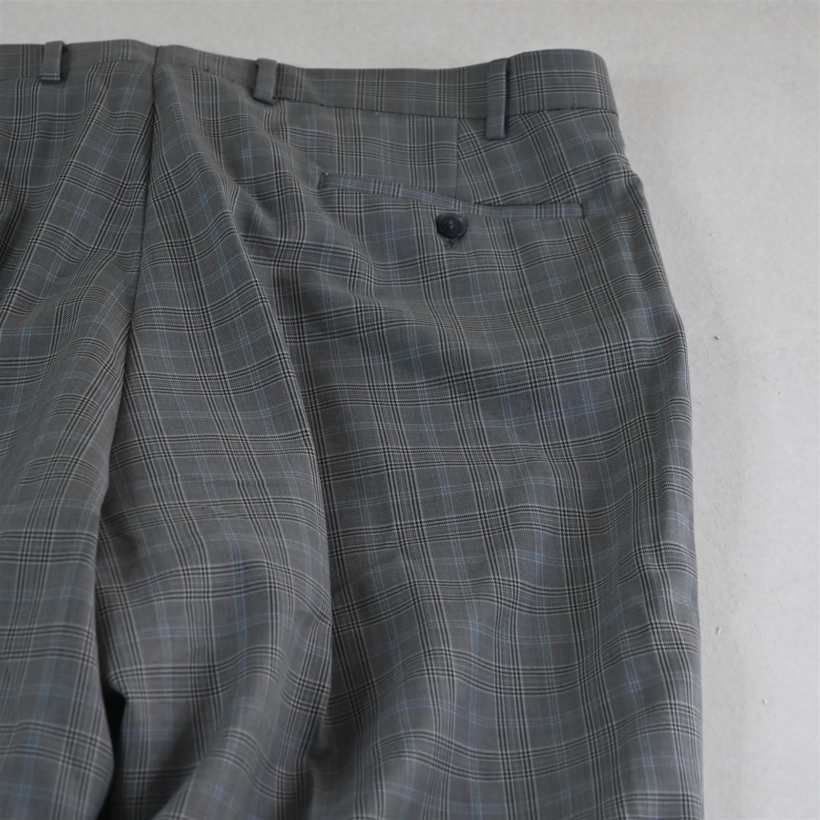 Lineage 46R 40×32 Gray Plaid Double Breasted Mens Jacket Pants Suit