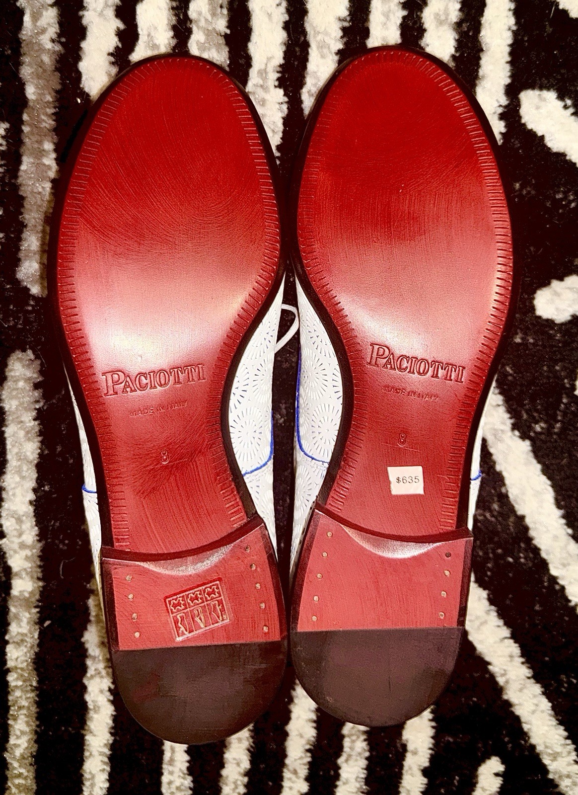 CESARE PACIOTTI. NEW! White Perforated Cir. Design,Gorgeous. UK 8/US 8.5-9 NEW!