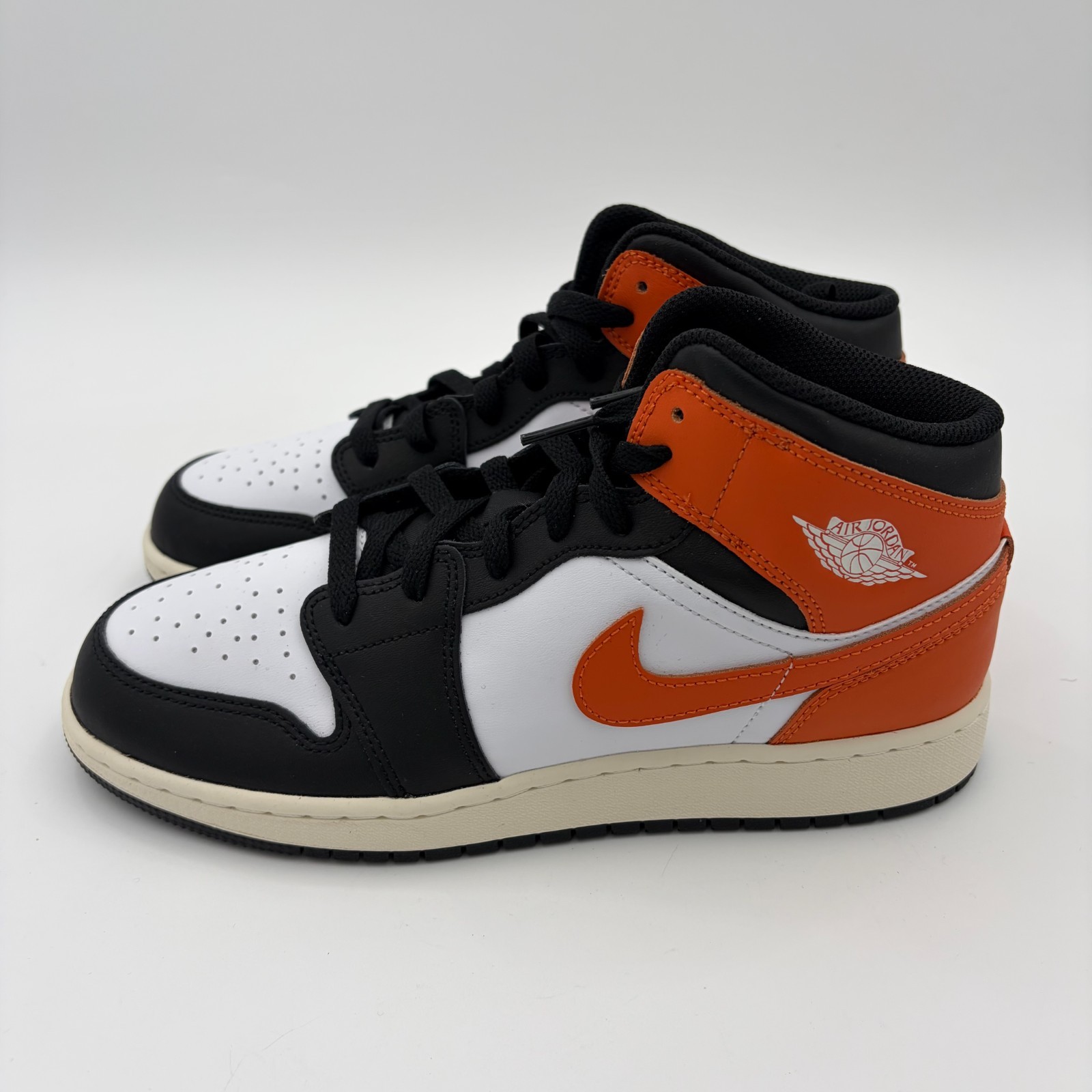 Nike Air Jordan 1 Mid (GS) Shoes Starfish Black DQ8423-801 Gradeschool 7Y