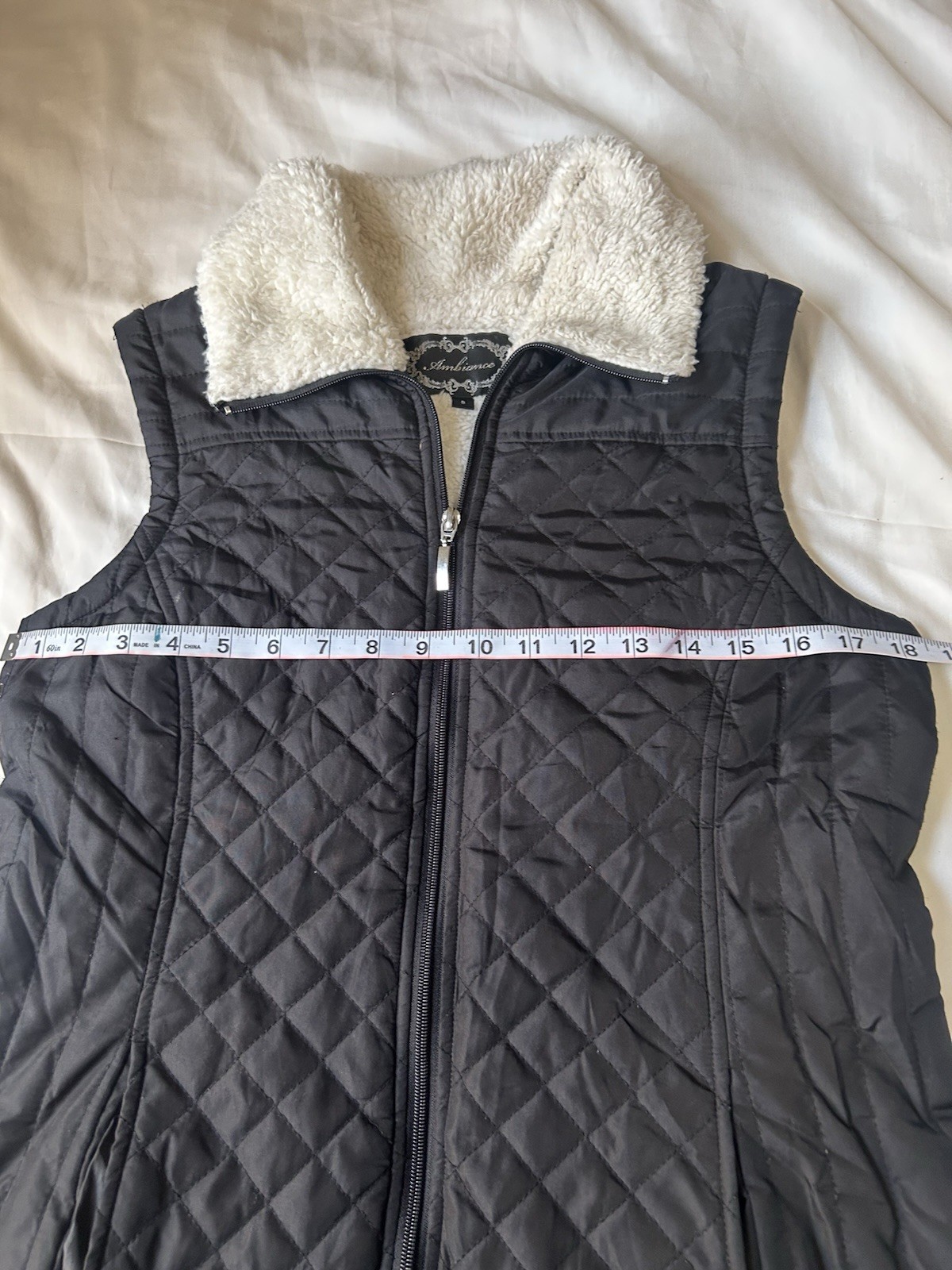 Ambiance Outdoor Black Puffer Vest Lined Furr Quilted Zip Up Women Small VTG EUC