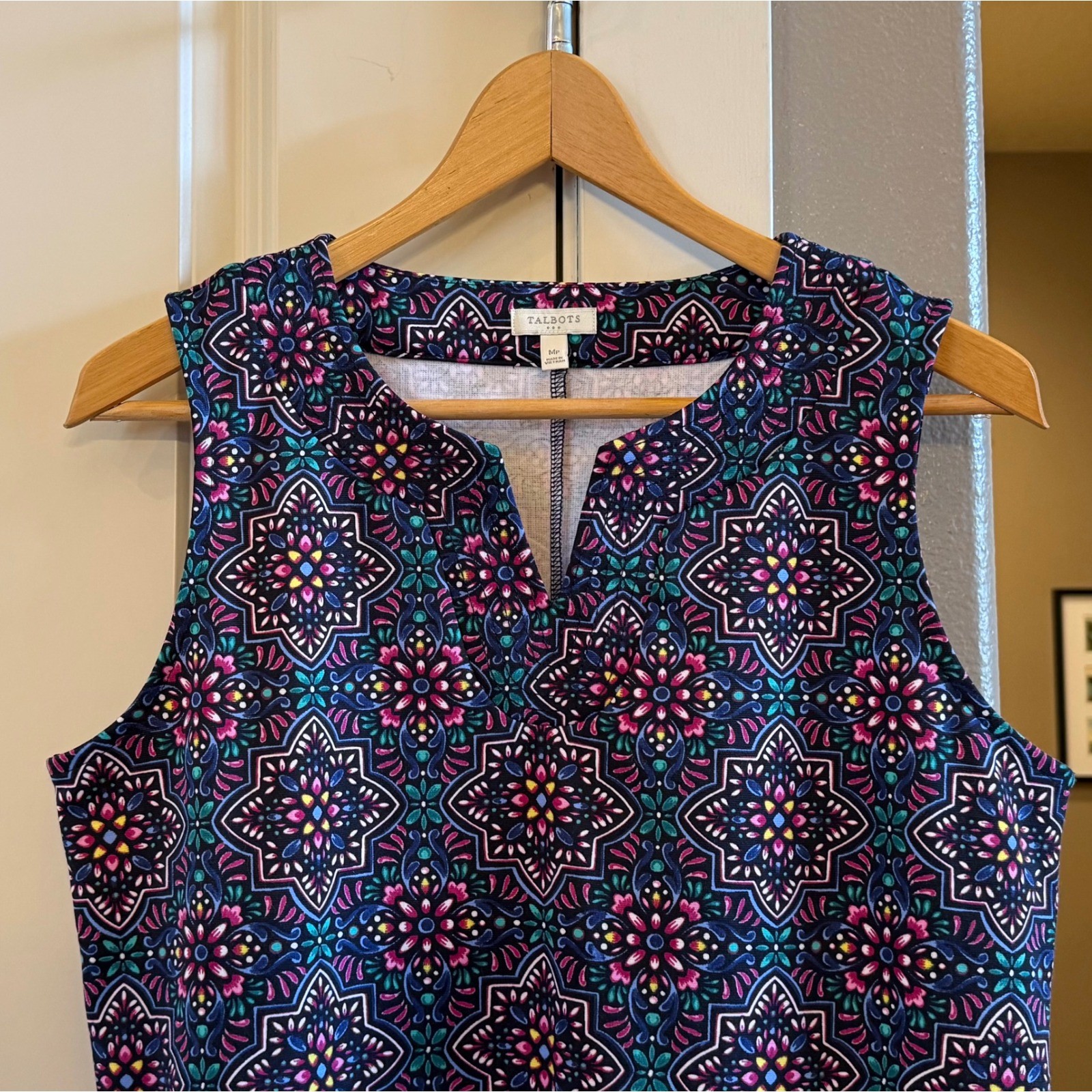 Talbots Petite Medium (MP) Geo Medallion Split Neck Sleeveless Shift Dress NWOT