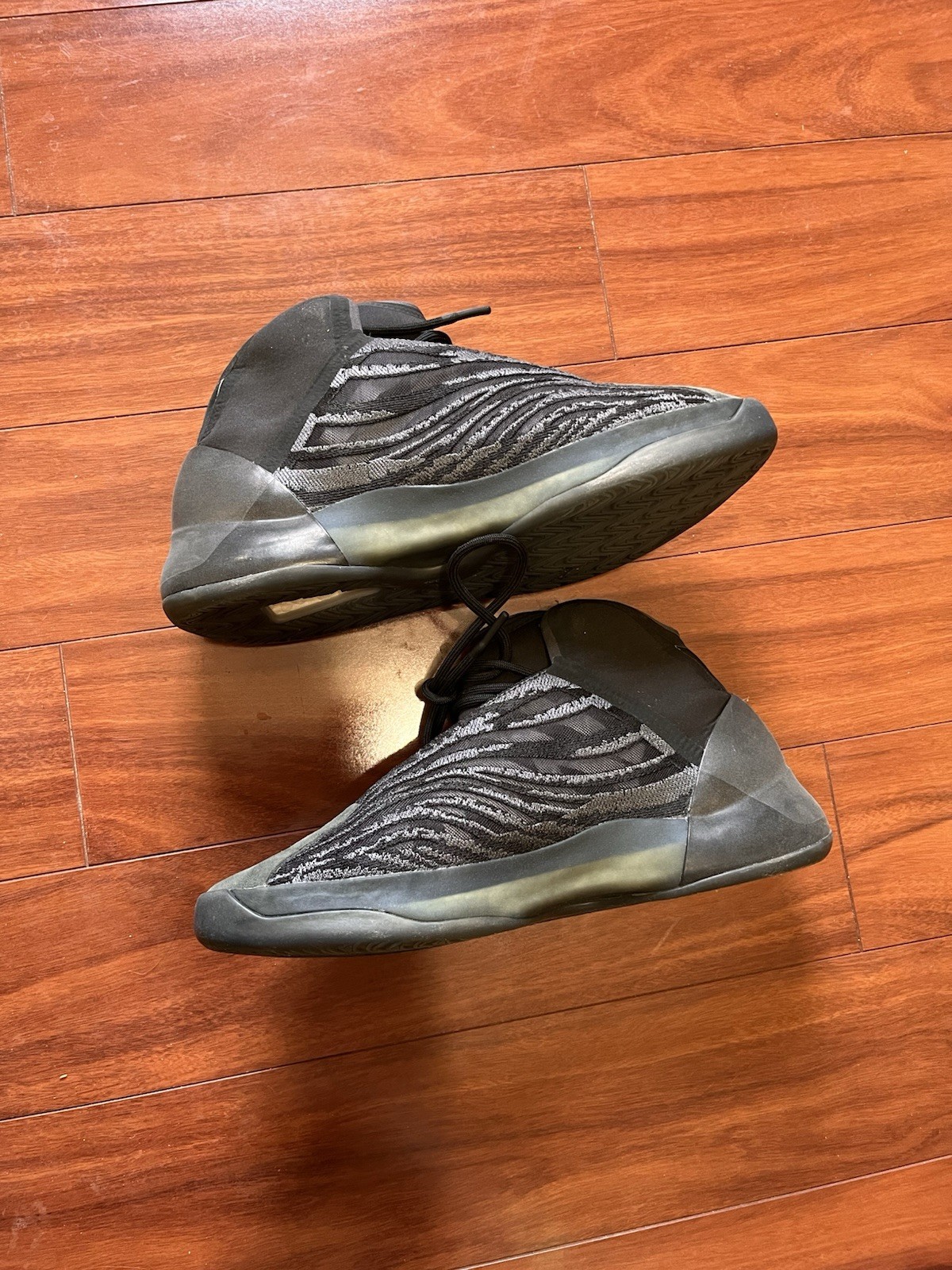 adidas Yeezy QNTM Men’s Onyx Sneakers Size 12 GX1317