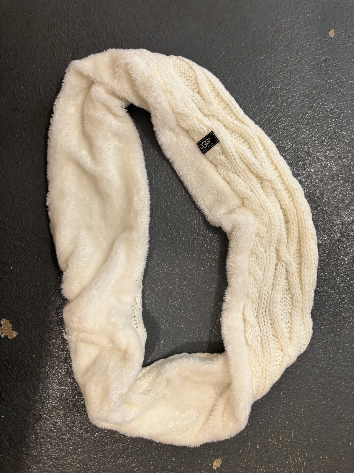 White Cream UGG Infinity Scarf Faux Fur Knit Soft Wrap